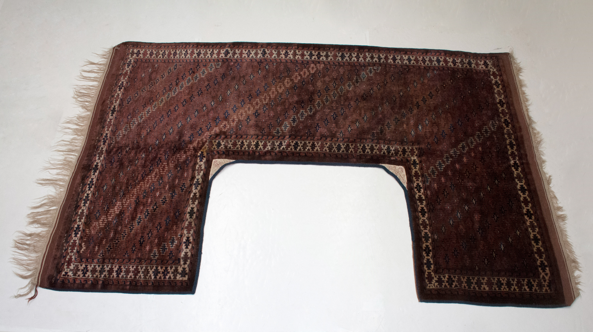 Lot image - Yomud Kapunuk