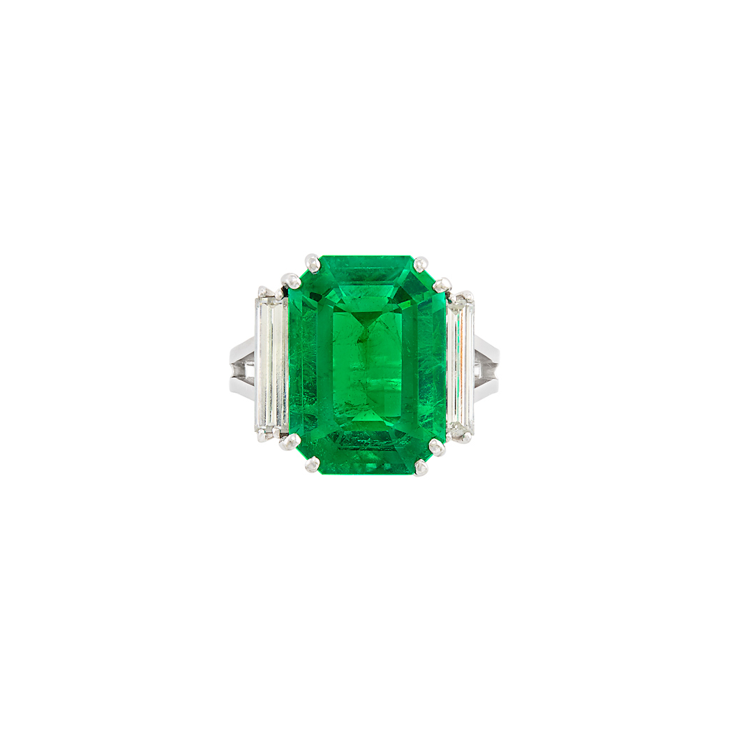 Lot image - Platinum, Emerald and Diamond Ring