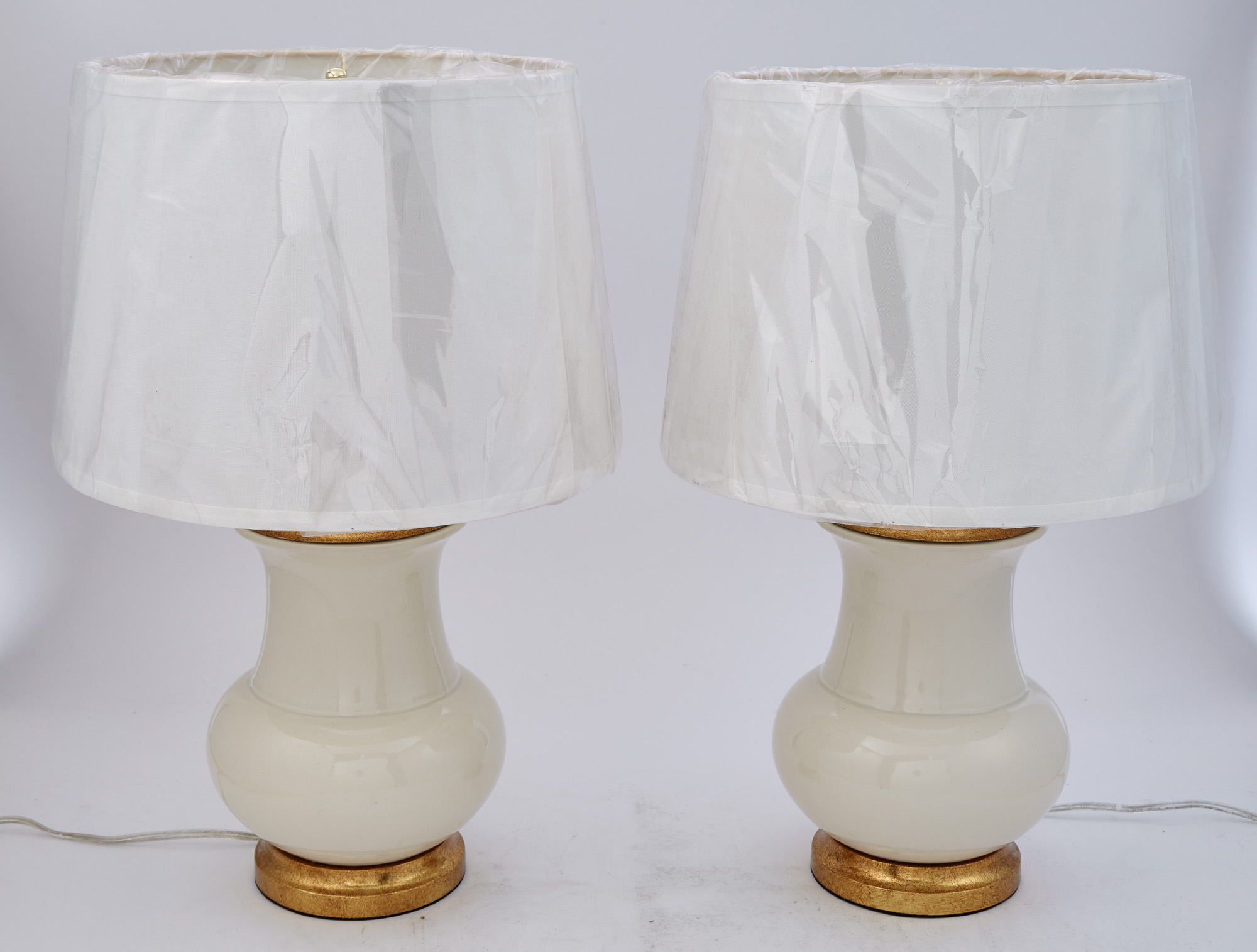 Lot image - Pair of Chinese Style Glazed Ceramic Vases as Lamps