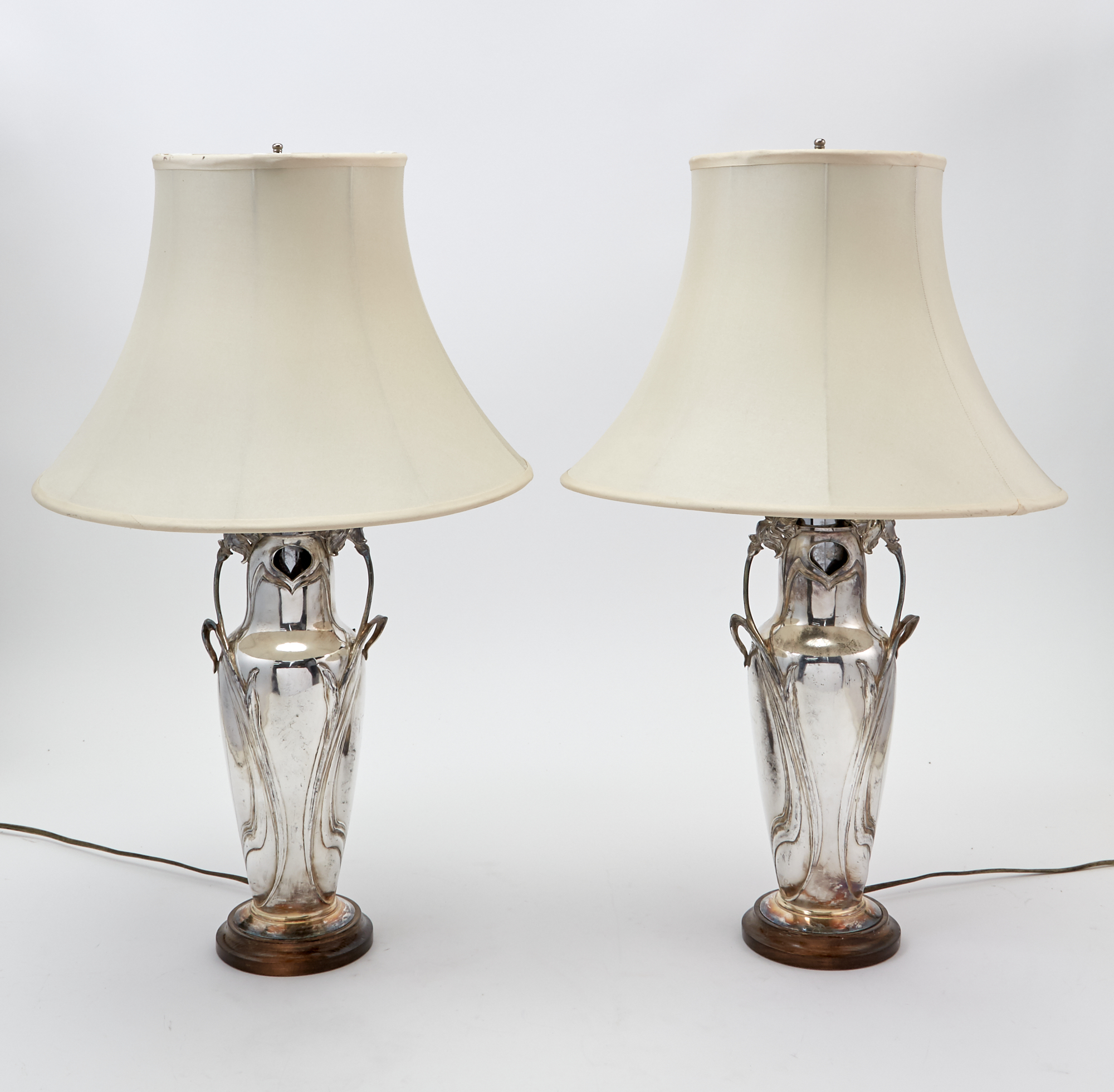 Lot image - Pair of Art Nouveau Silver Plated Metal Table Lamps