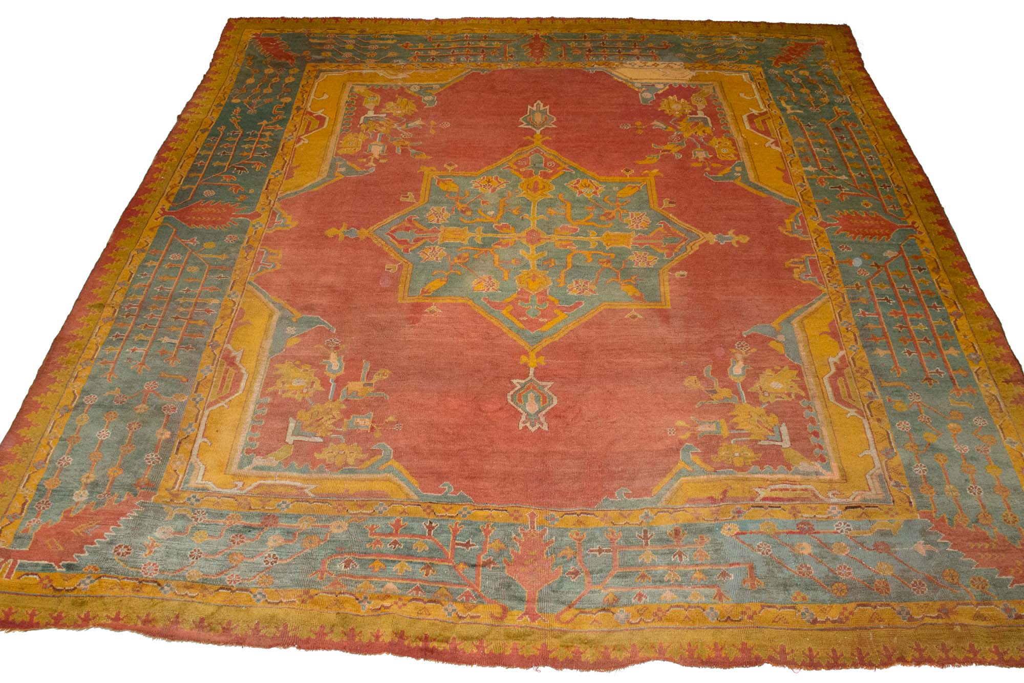 Lot image - Oushak Carpet