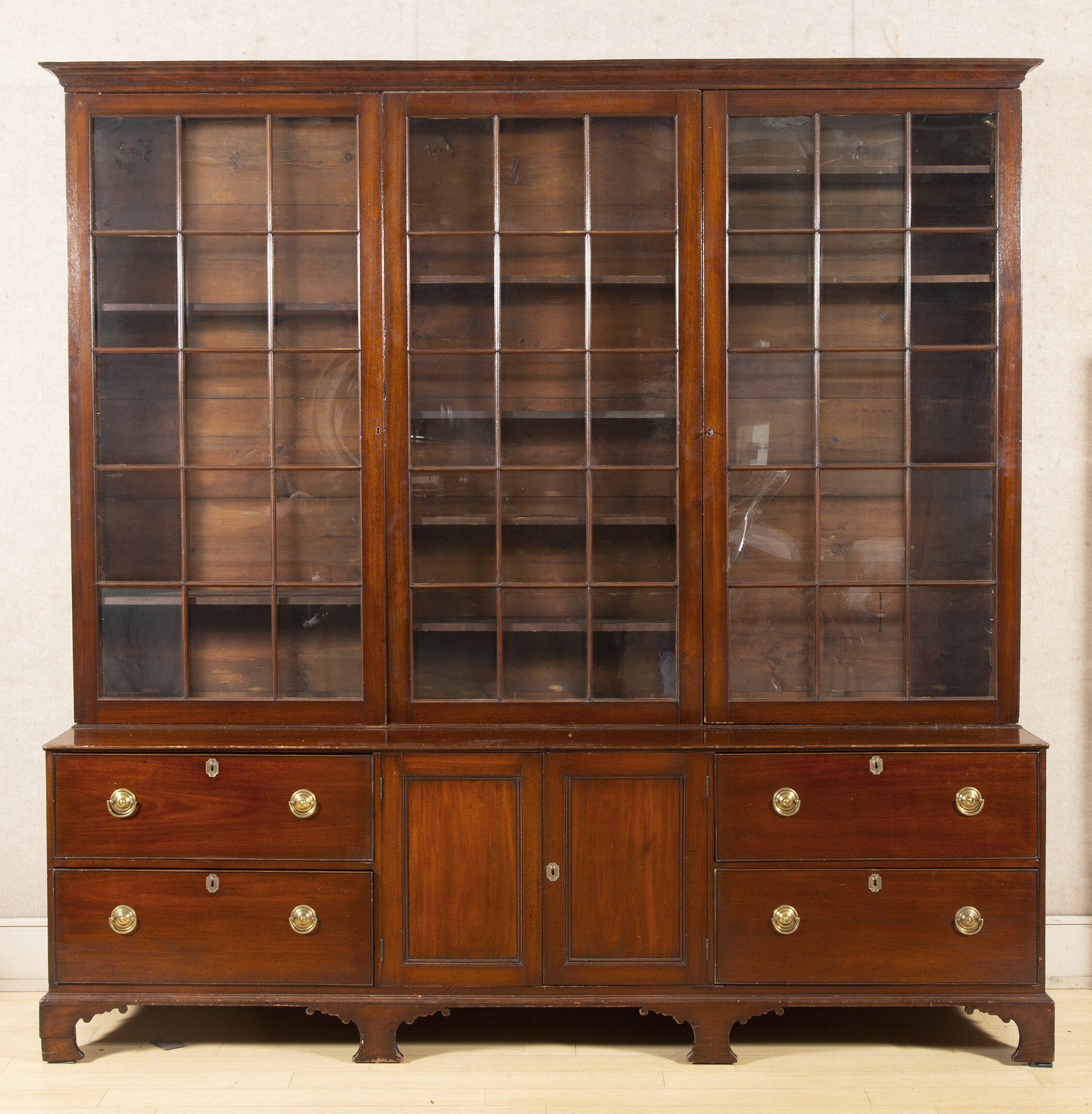 Lot image - George III Mahogany Bookcase Cabinet