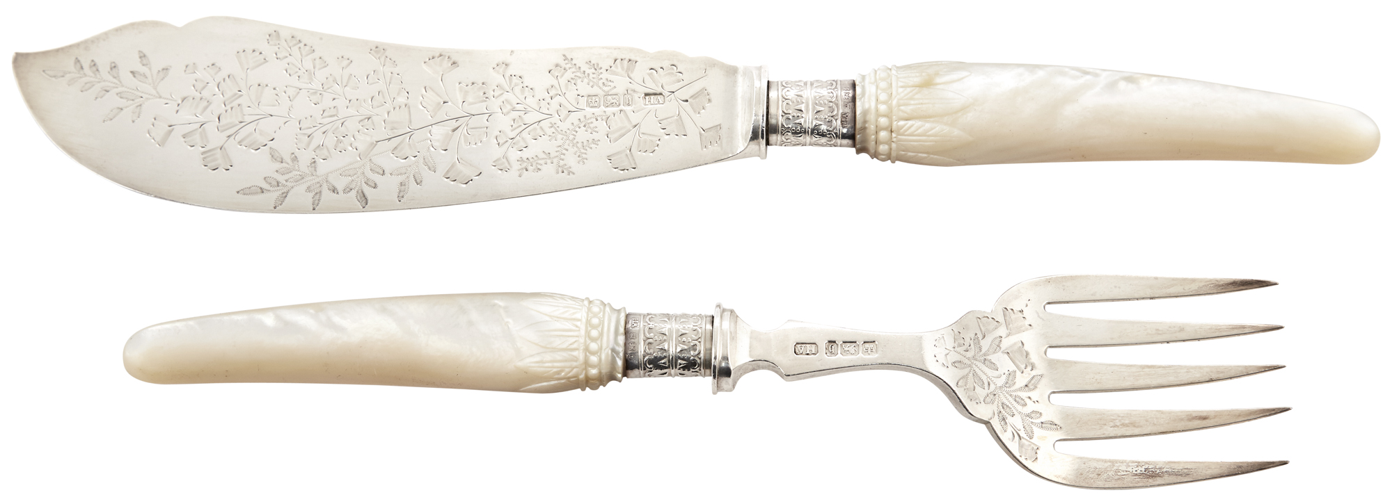 Lot image - Pair of Victorian Sterling Silver and Mother-of-Pearl Fish Servers