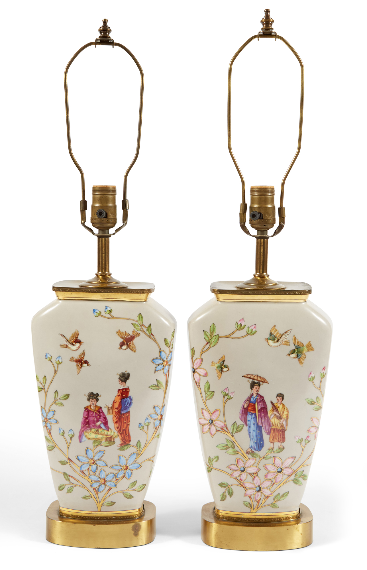 Lot image - Pair of Chinoiserie Decorated Ceramic Table Lamps