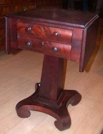 Lot image - American Restauration Mahogany Drop-Leaf Work Table