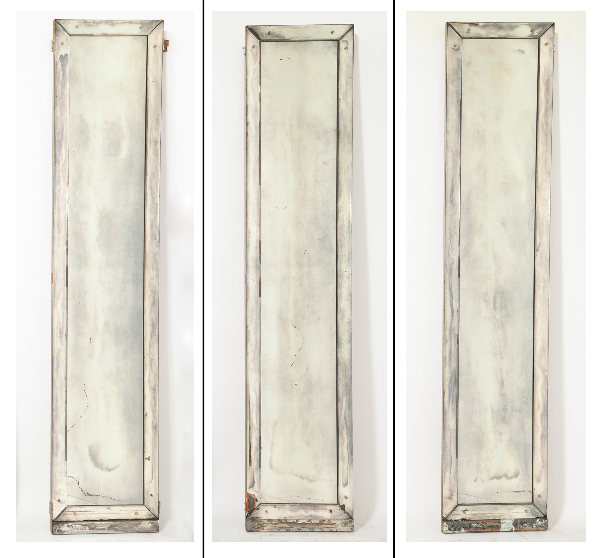 Lot image - Mirrored Three-Fold Floor Screen