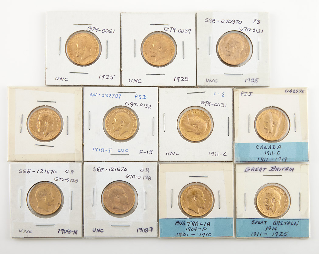 Lot image - Great Britain Gold Sovereigns