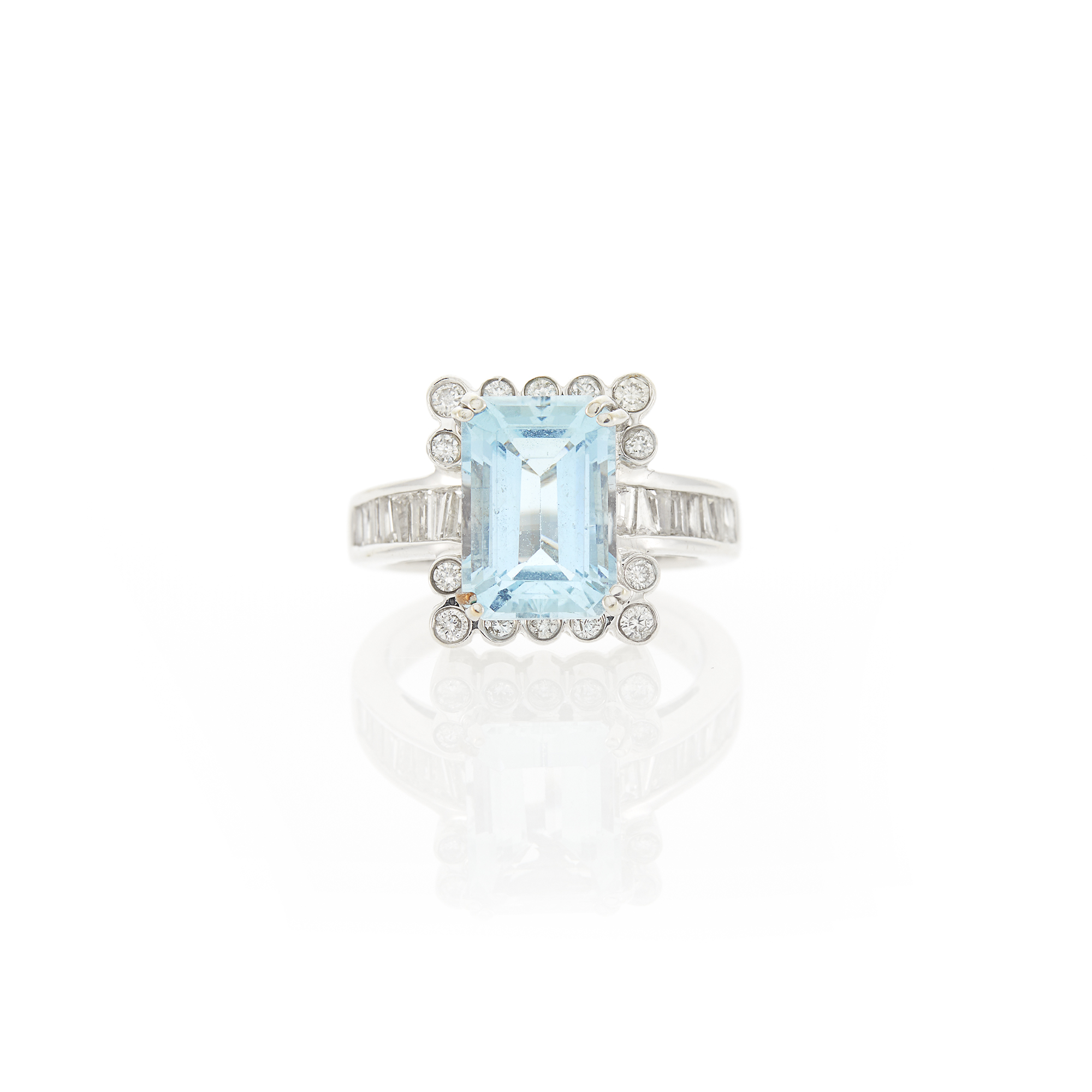 Lot image - White Gold, Aquamarine and Diamond Ring