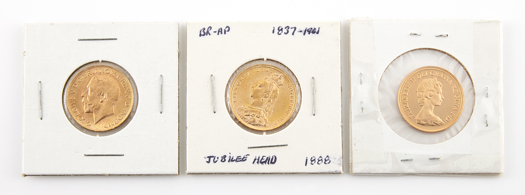 Lot image - Great Britain Gold Sovereigns