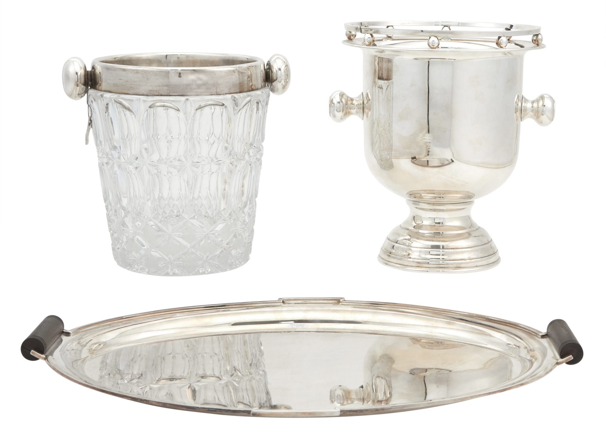 Lot image - Assembled Silver-Plated Bar Set