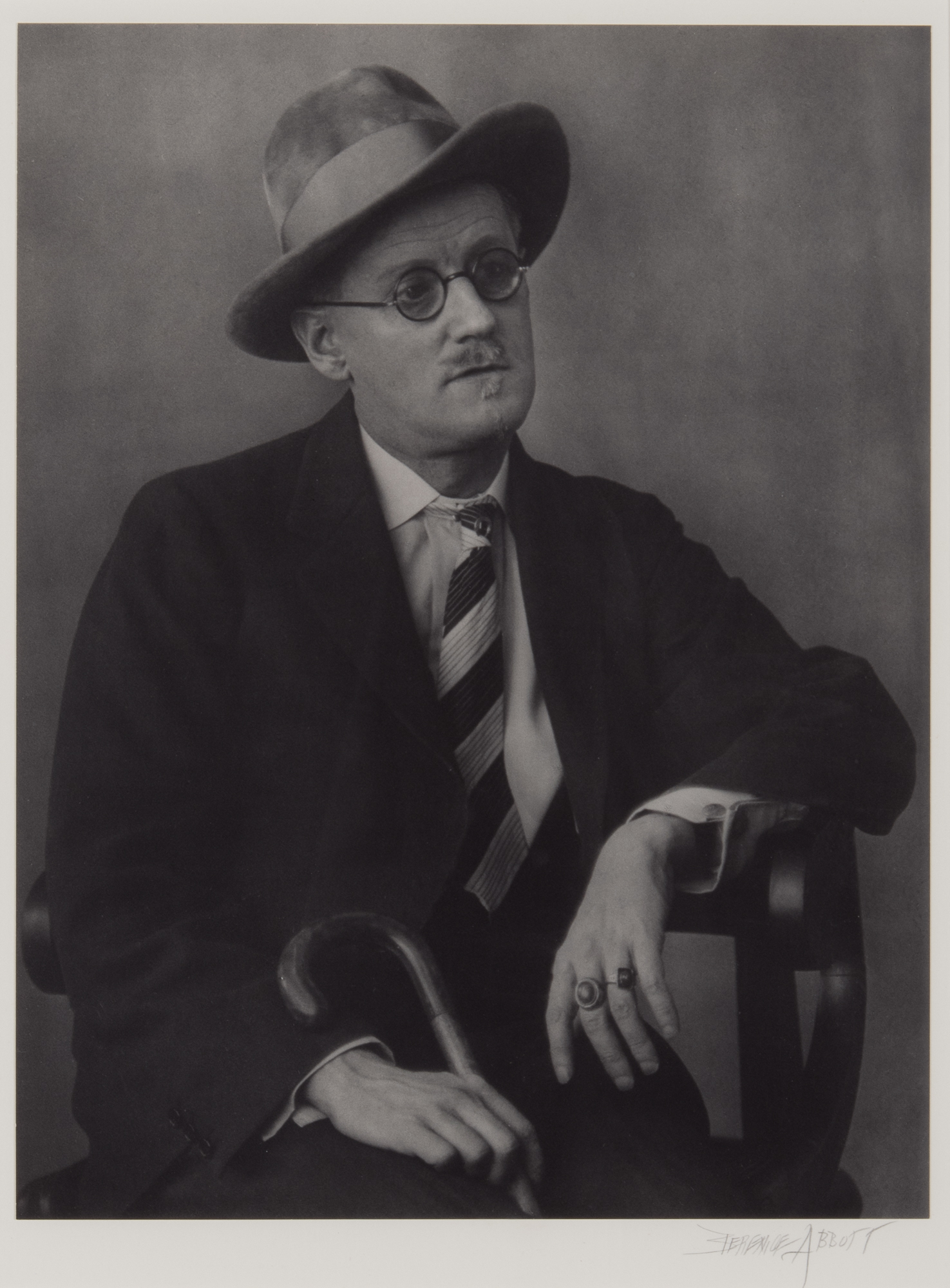 Lot image - ABBOTT, BERENICE (1898-1991)  James Joyce with cane,