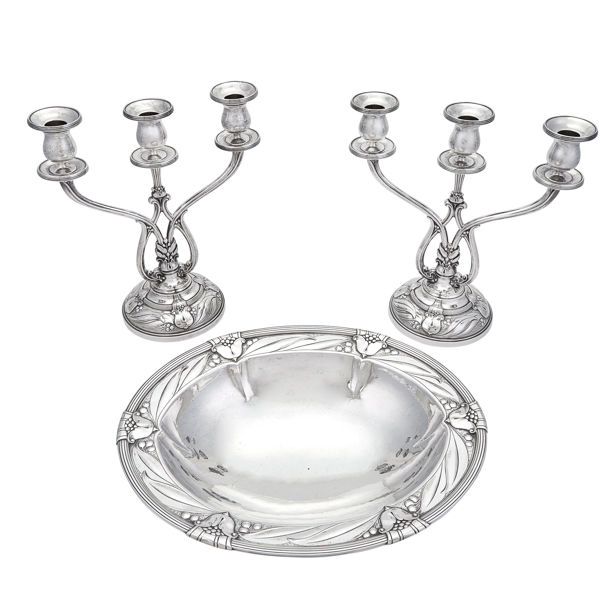 Lot image - Gorham Sterling Silver Three-Piece Table Garniture