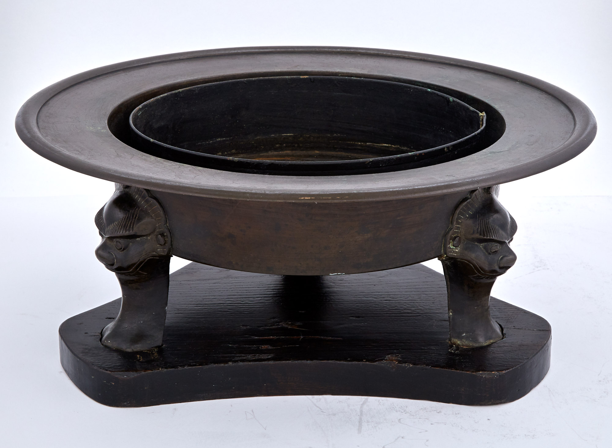 Lot image - Chinese Bronze Censer
