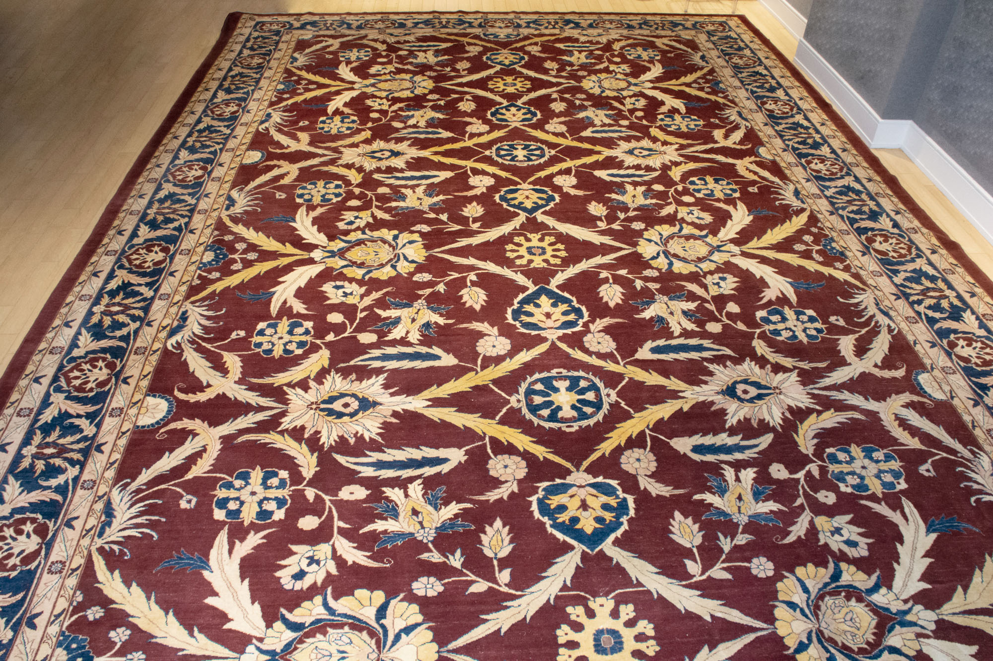 Lot image - Sultanabad-Style Carpet