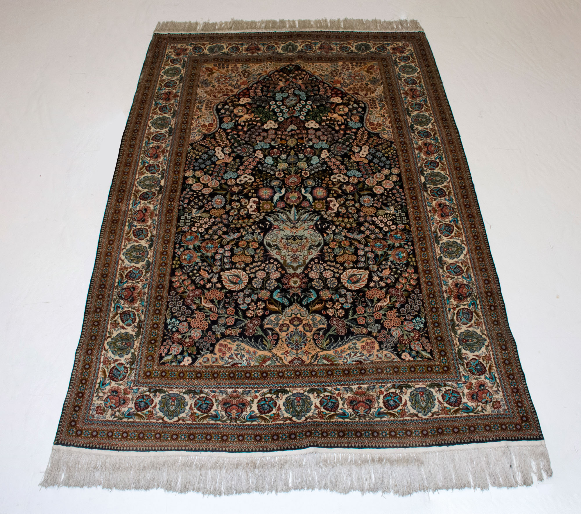 Lot image - Silk Sino-Kashan Prayer Rug