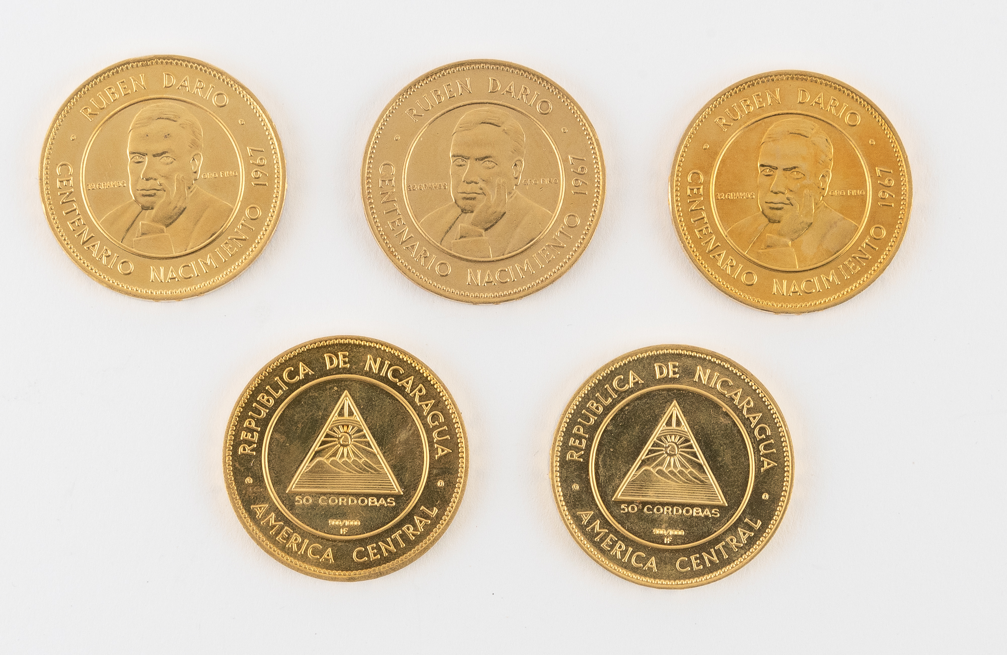 Lot image - Nicaragua 1967 Republic 50 Cordobas Gold Coins