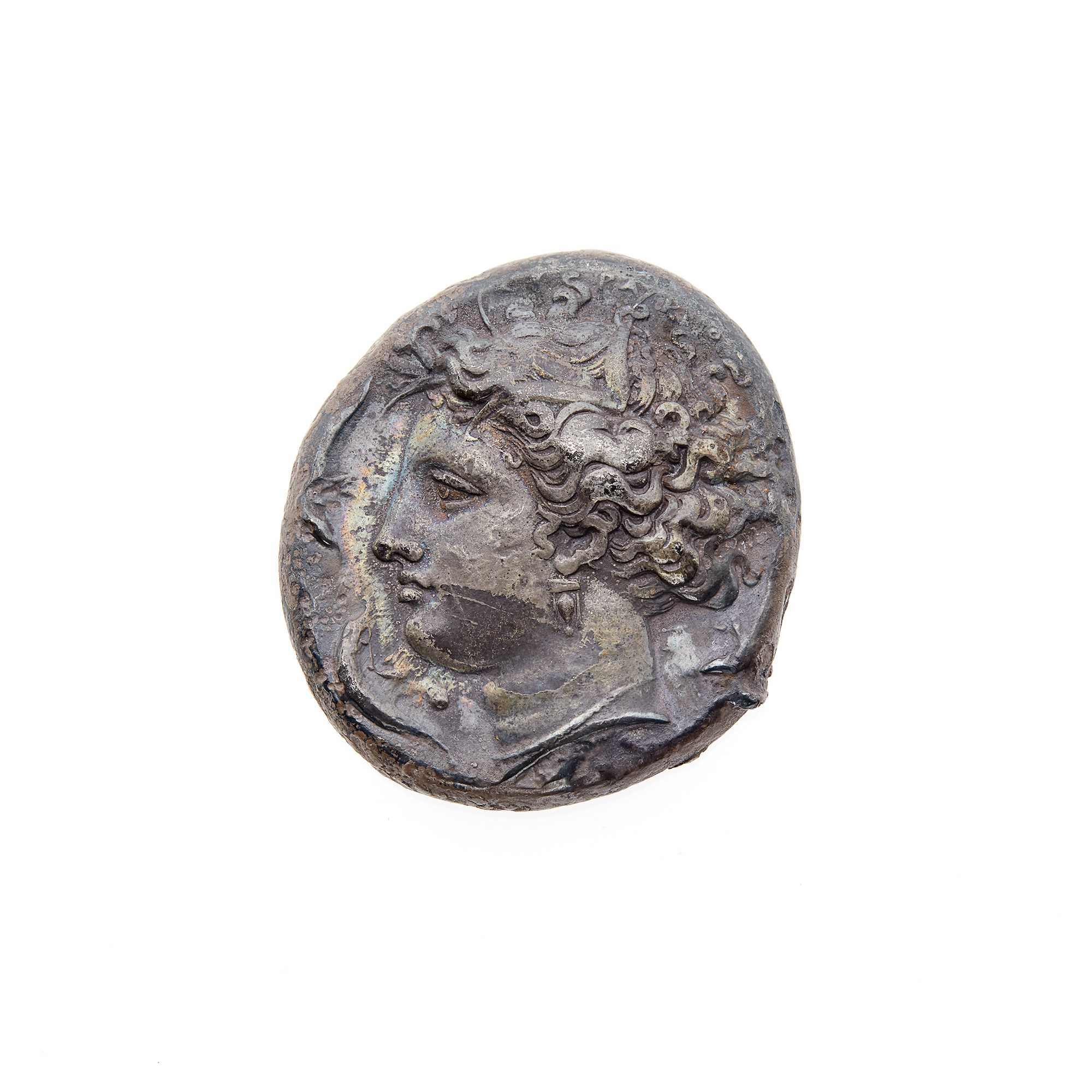 Lot image - Sicily. Syracuse, ca. 405-395 BC and later(?). AR Dekadrachm, (41.92g), unsigned dies in the style of the artist Euainetos.