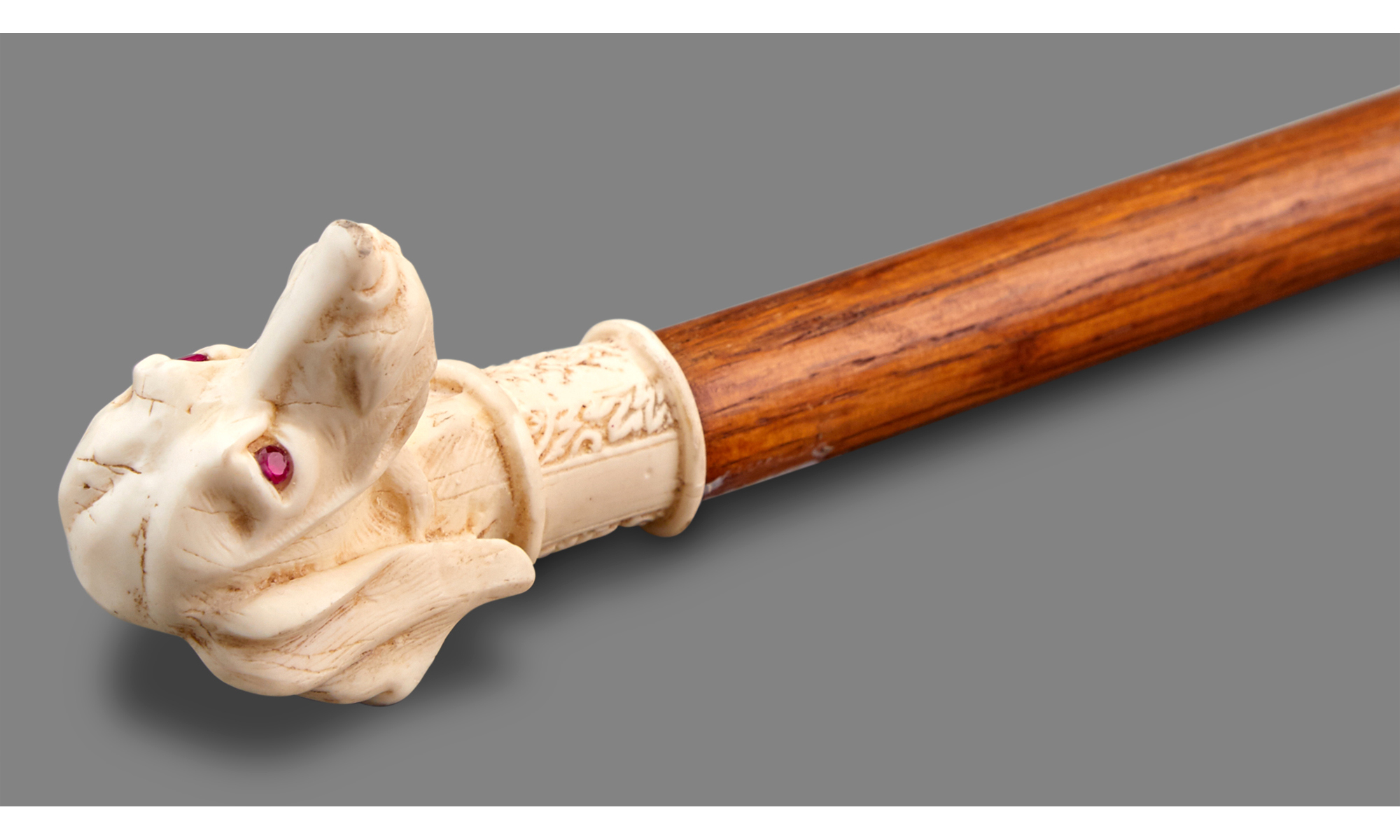 Lot image - Novelty Resin Hound Form Cane Handle