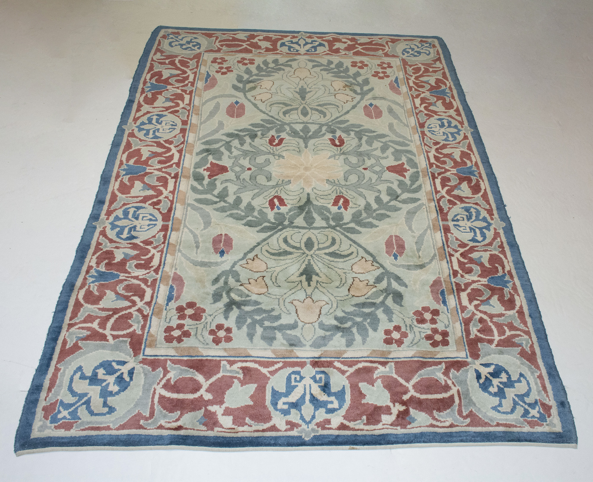 Lot image - Arts and Crafts Style Carpet