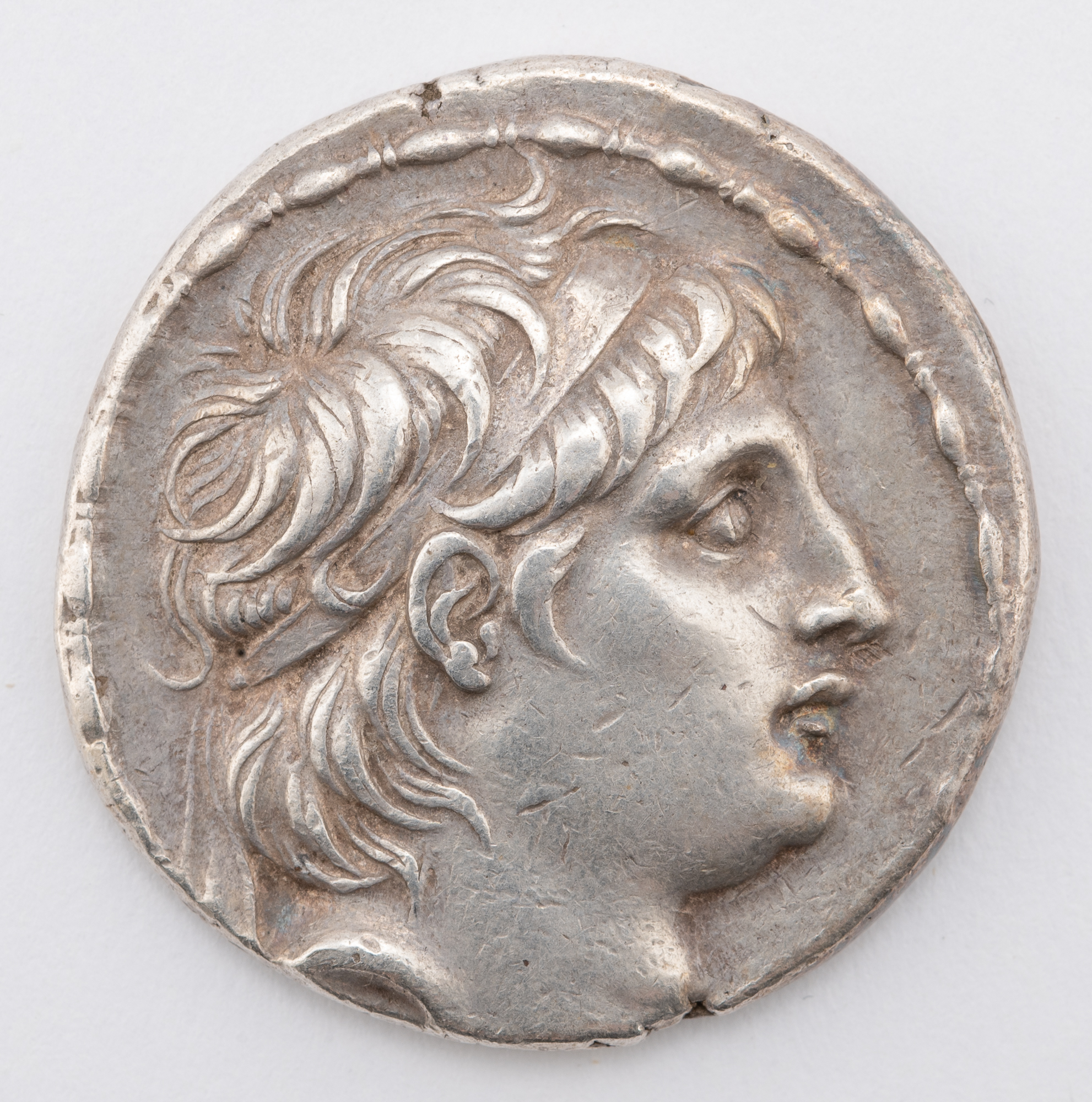Lot image - Seleucid Empire - Antiochos VII Sidetes, 138-129 BC. AR Tetradrachm (16.9g), Antioch mint.