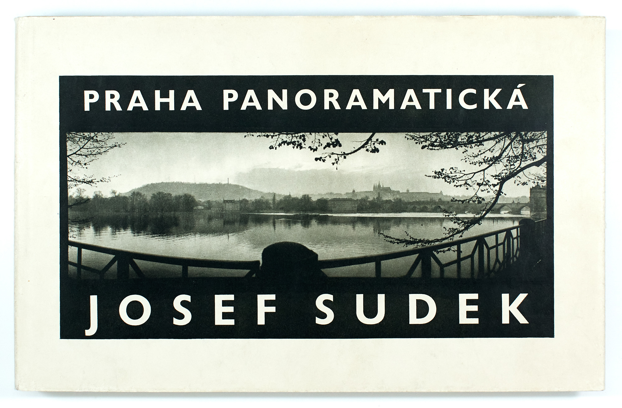Lot image - [PHOTOBOOK]  SUDEK, JOSEF. Praha panoramatika.