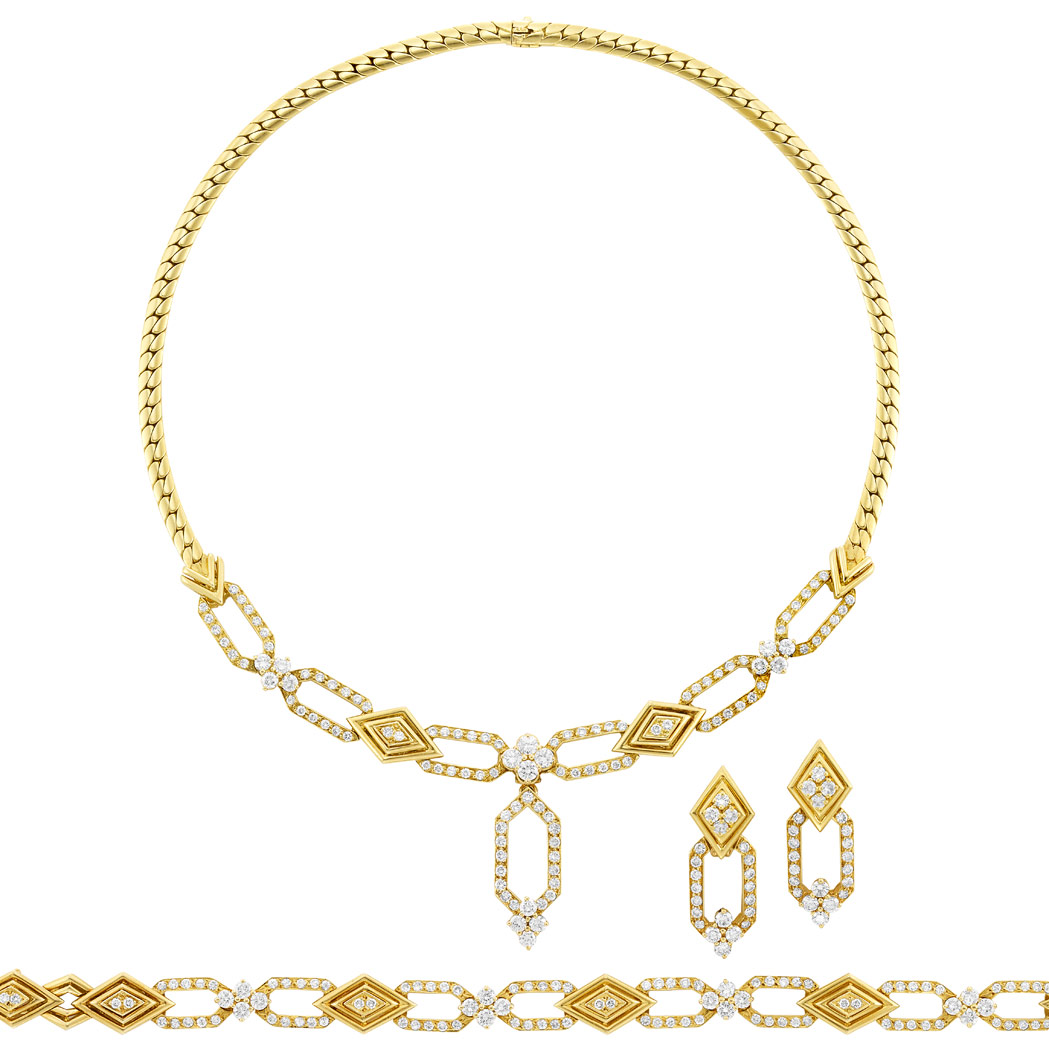 Lot image - Suite of Gold and Diamond Jewelry, France