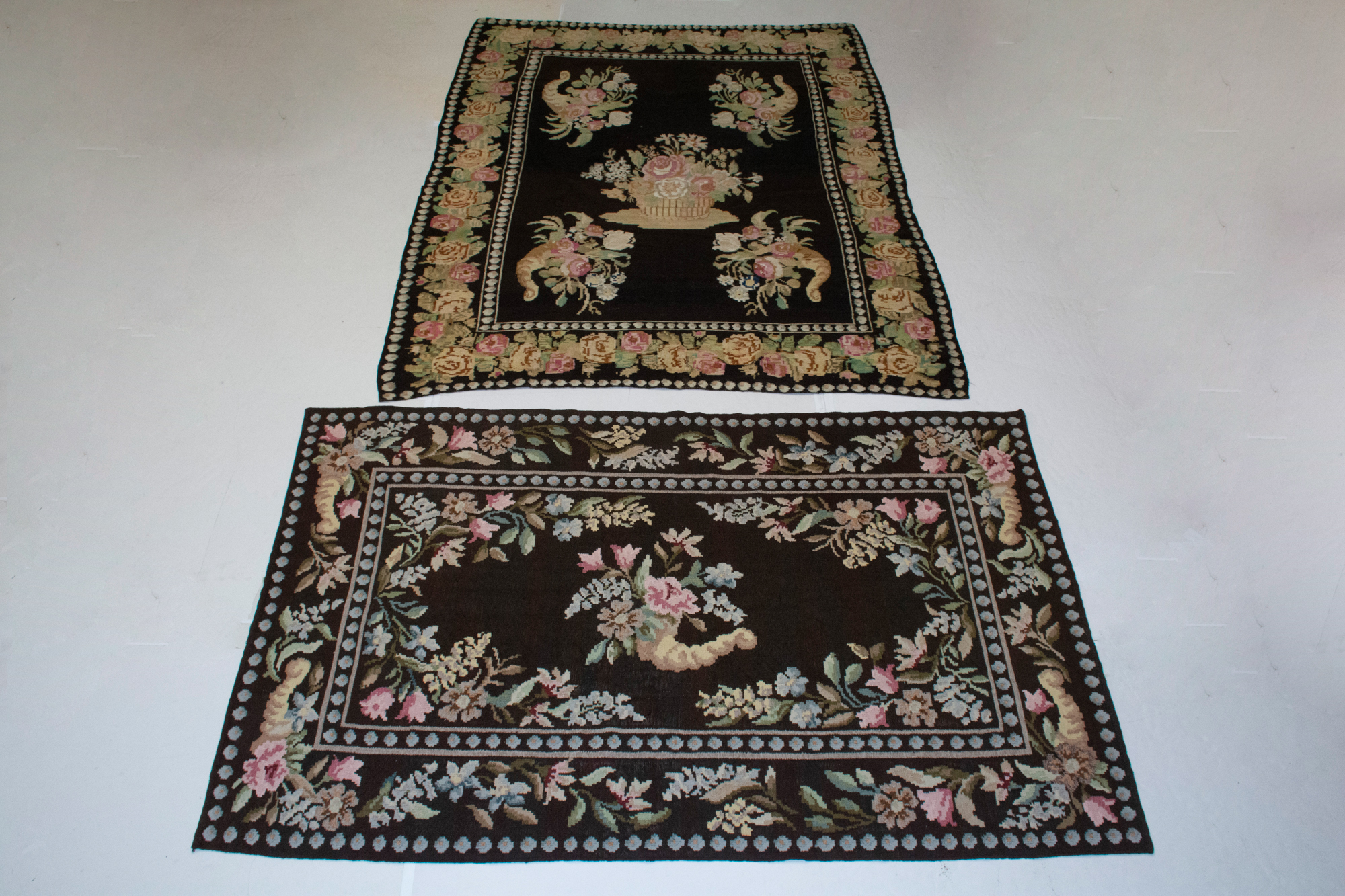 Lot image - Bessarabian Kilim