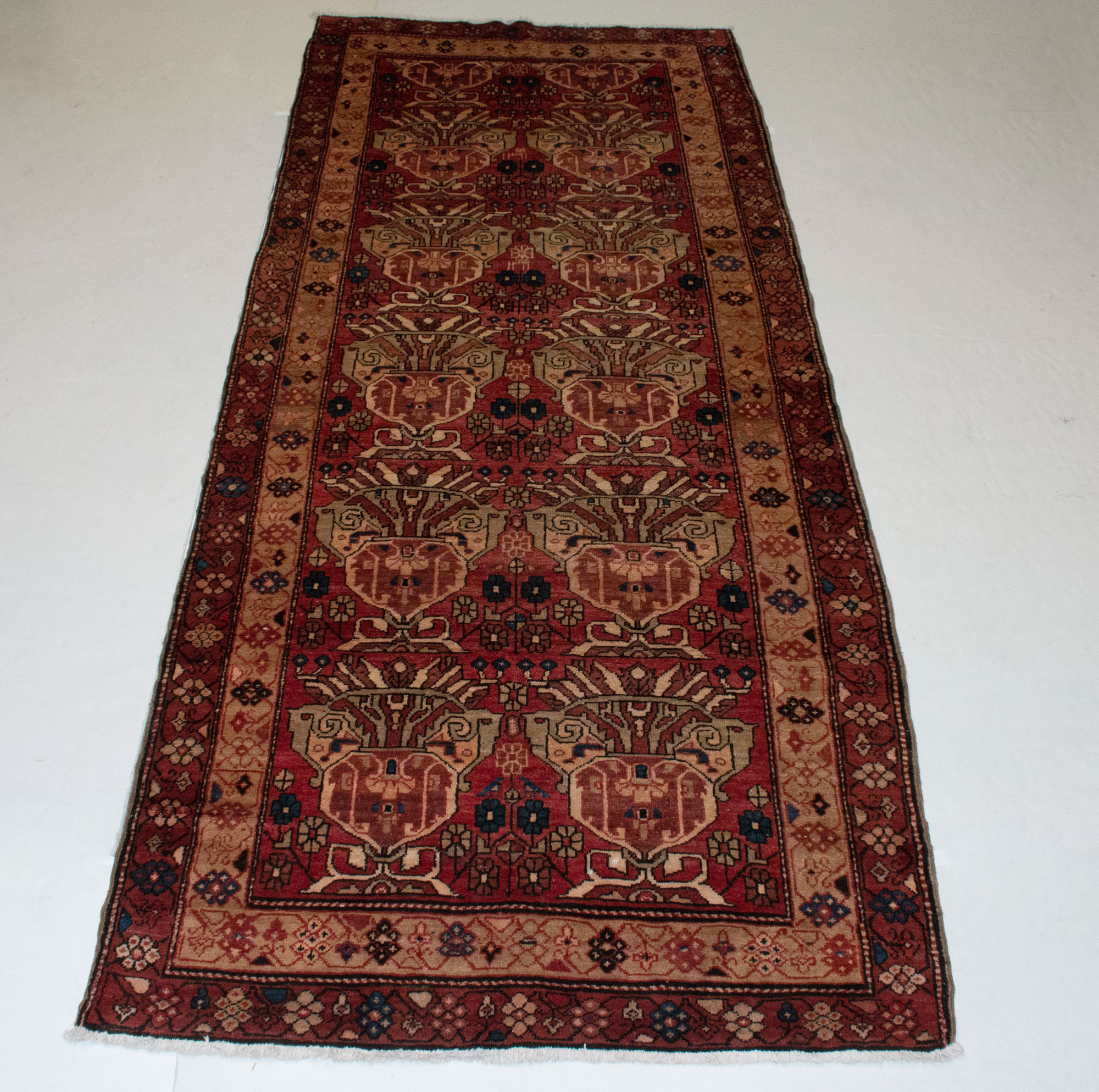 Lot image - Northwest Persian Rug