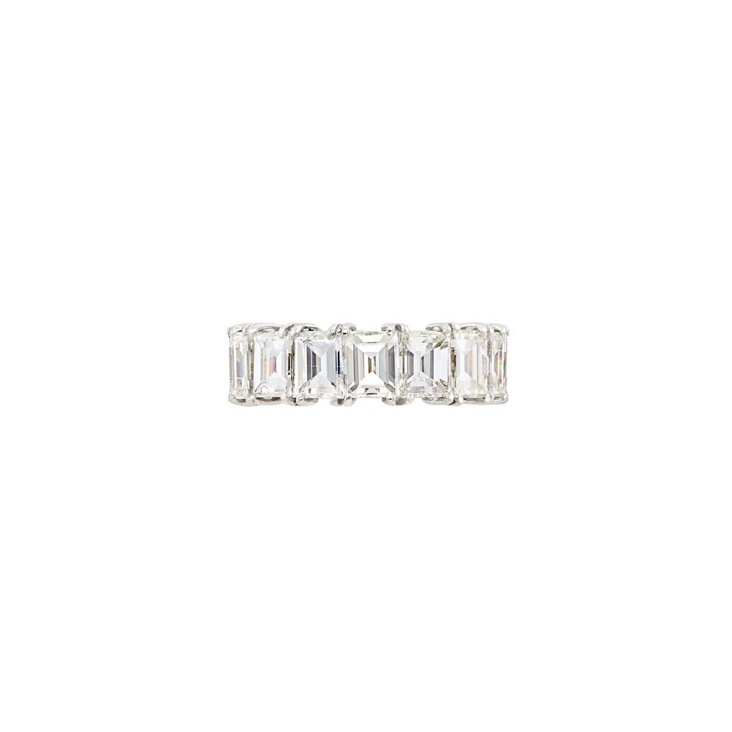 Lot image - Platinum and Diamond Band Ring