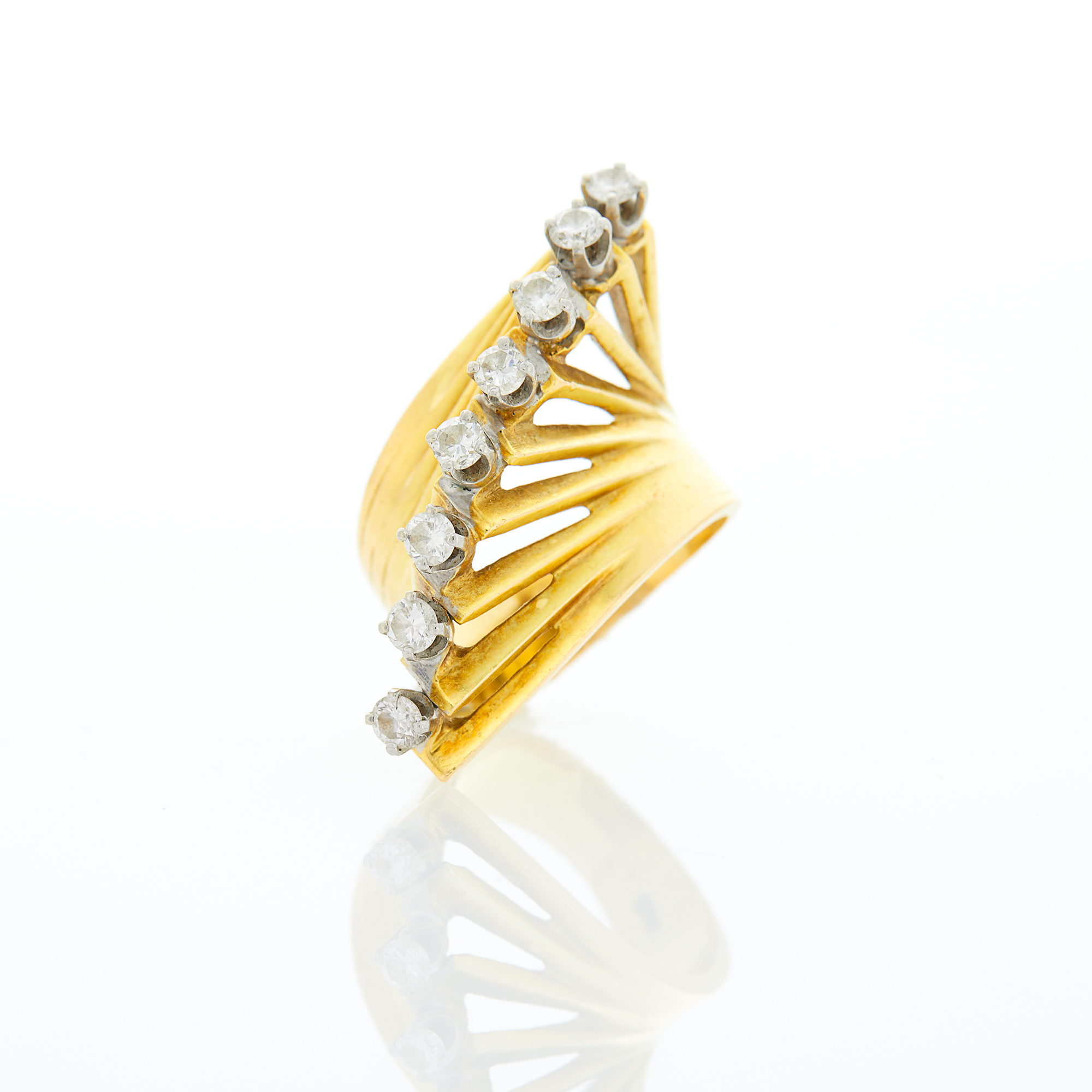 Lot image - Gold and Diamond Ring