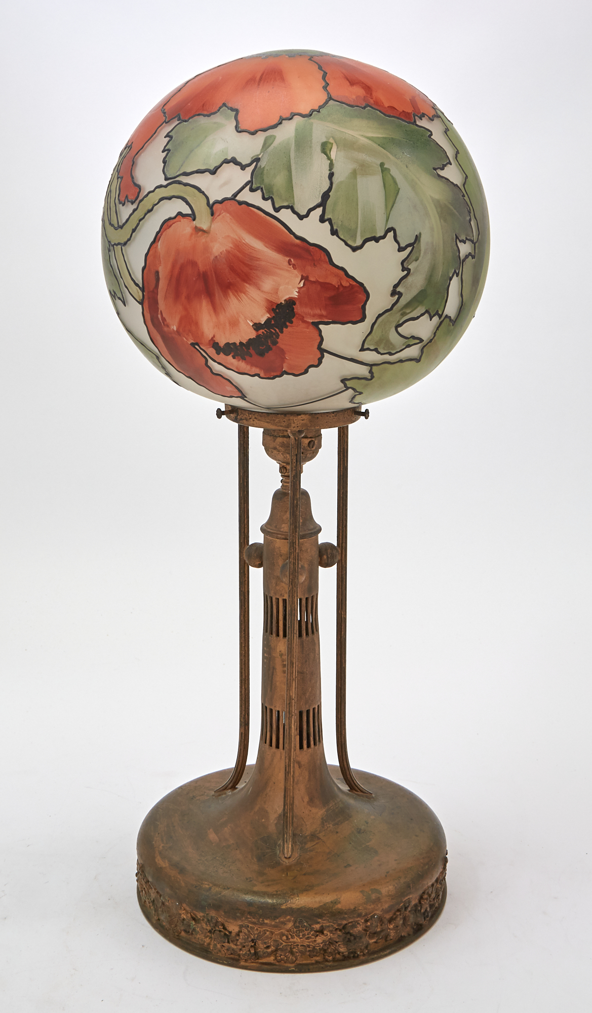 Lot image - Pairpoint Mfg. Co. Art Nouveau Metal and Painted Glass Table Lamp