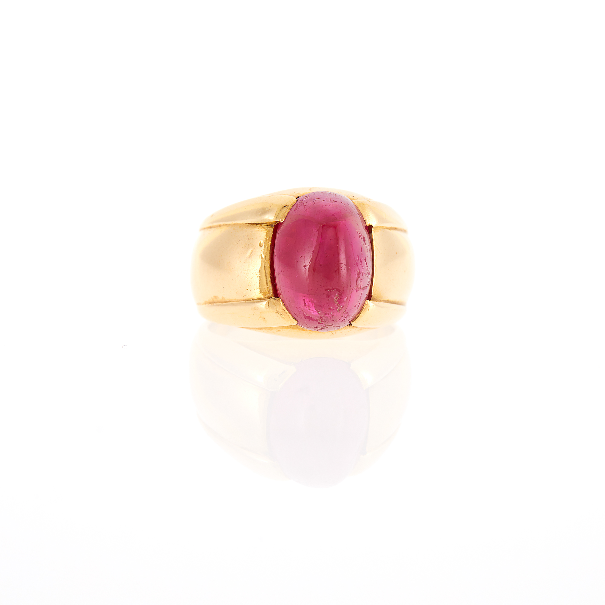 Lot image - Gold and Cabochon Ruby Ring