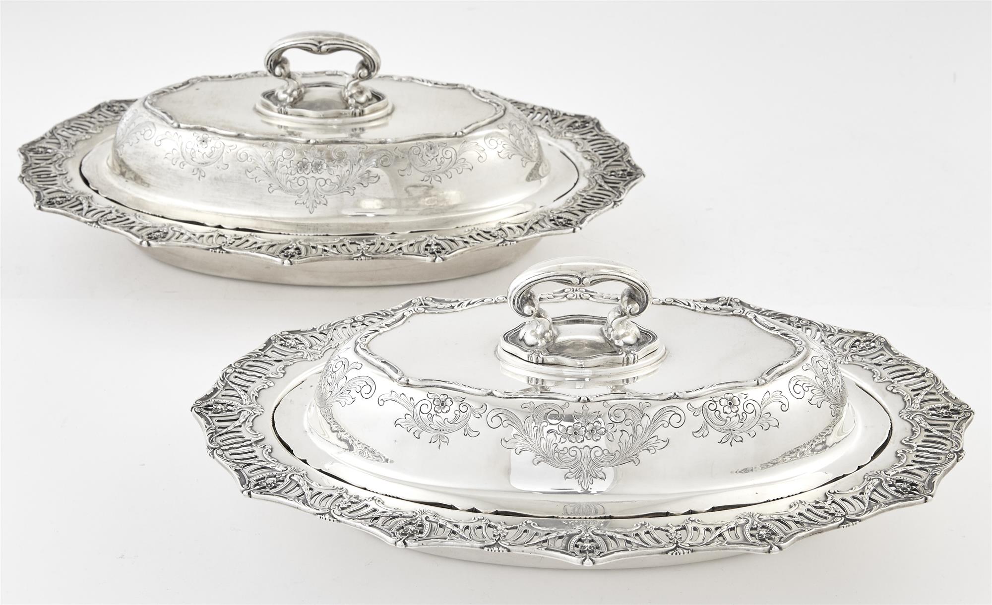 Lot image - Pair of American Sterling Silver Covered Entree Dishes