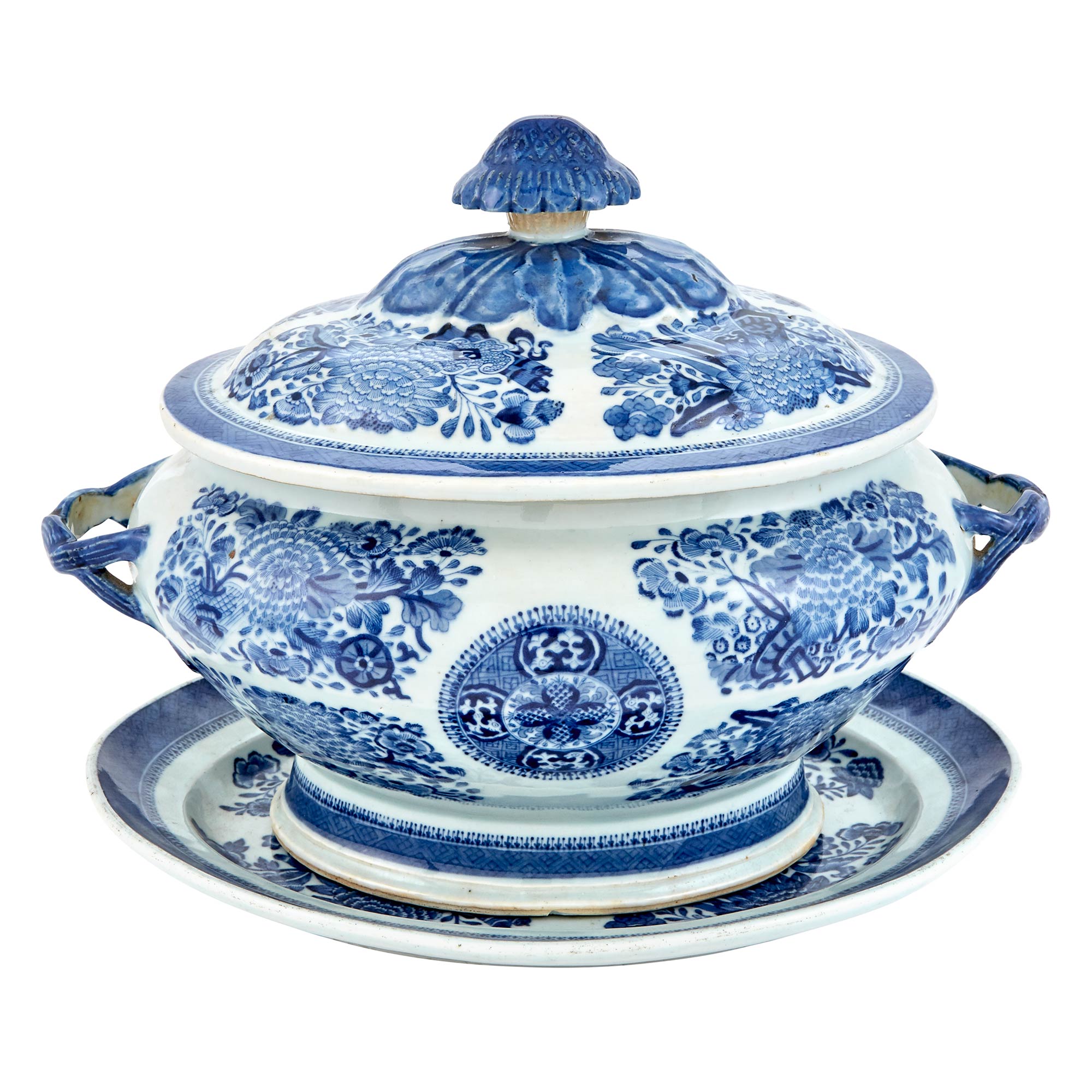 Lot image - Chinese Export Blue Fitzhugh Porcelain Tureen and Stand