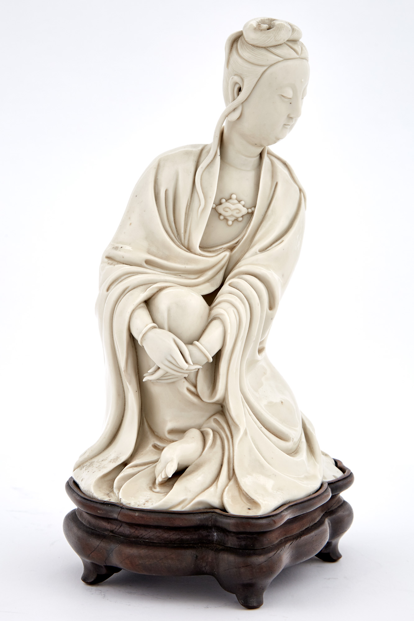 Lot image - Chinese Blanc de Chine Figure of Seated Guanyin