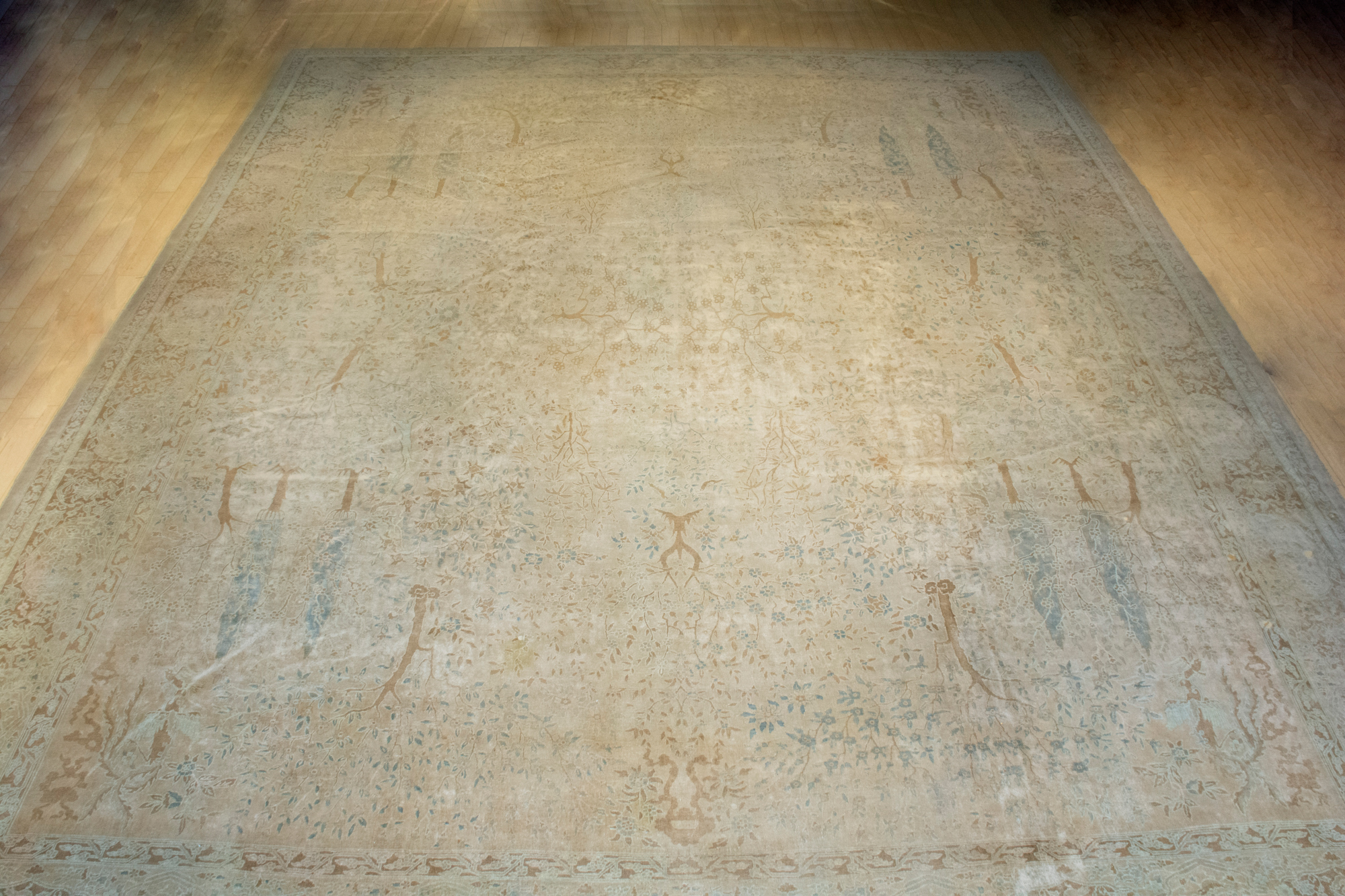 Lot image - Lahore Carpet