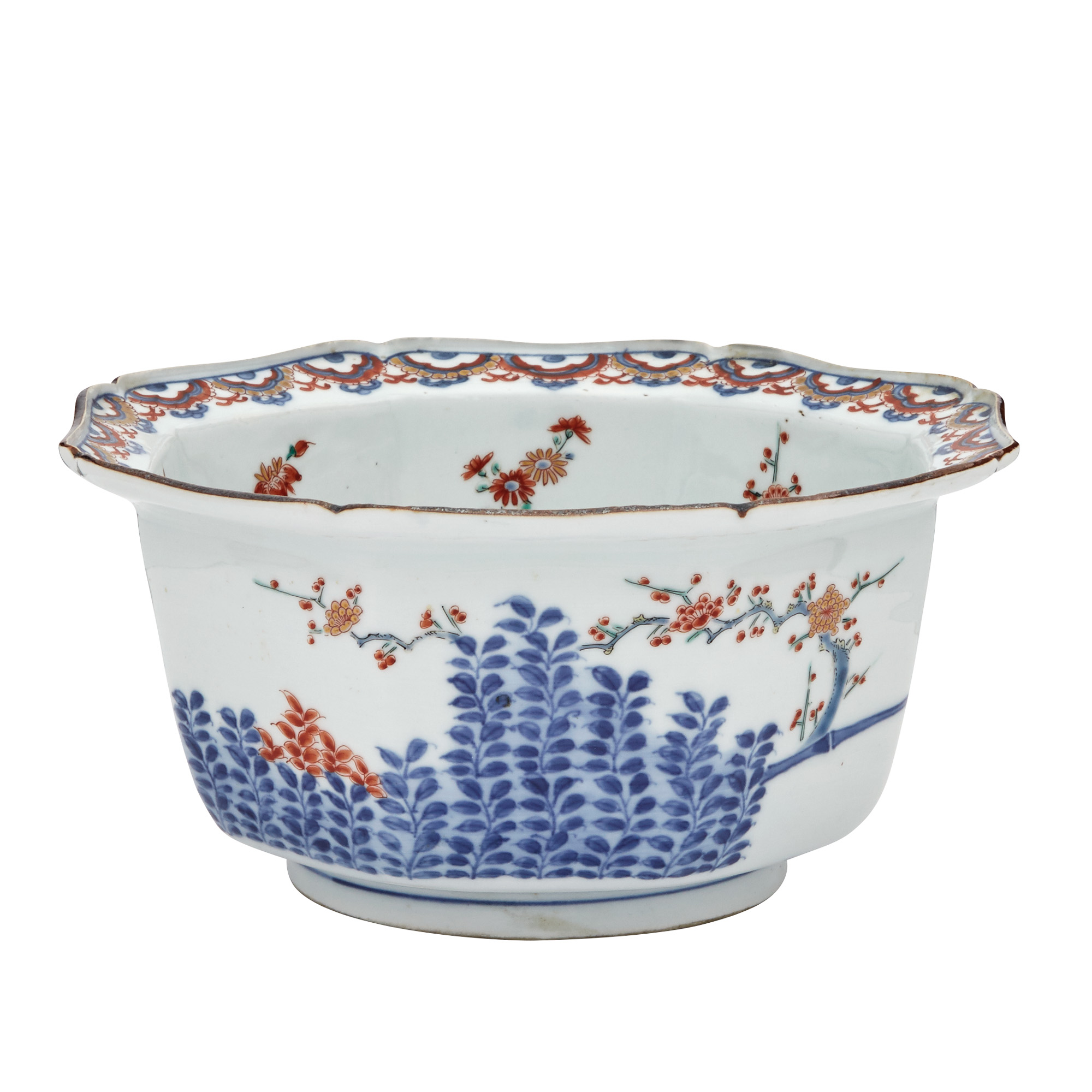 Lot image - Japanese Kakiemon Octagonal Bowl