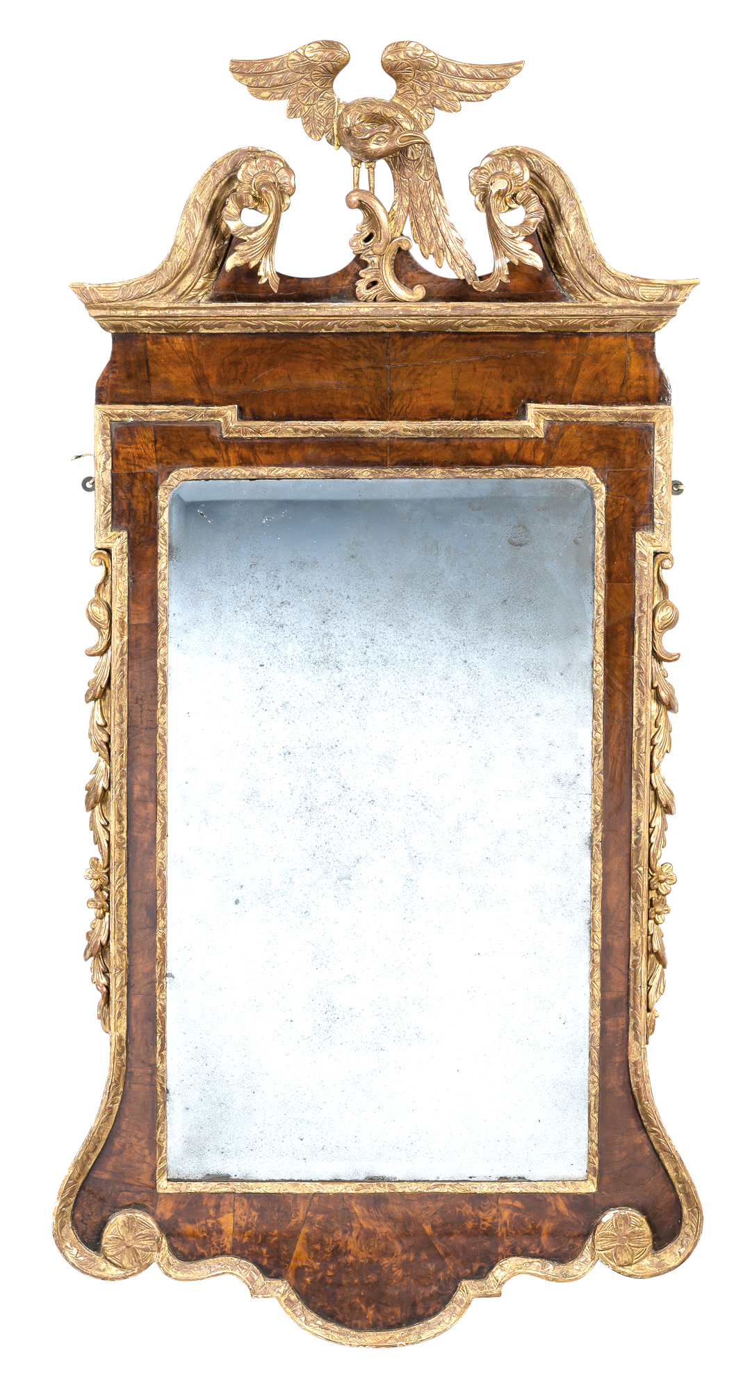 Lot image - Chippendale Mahogany Parcel Gilt Mirror