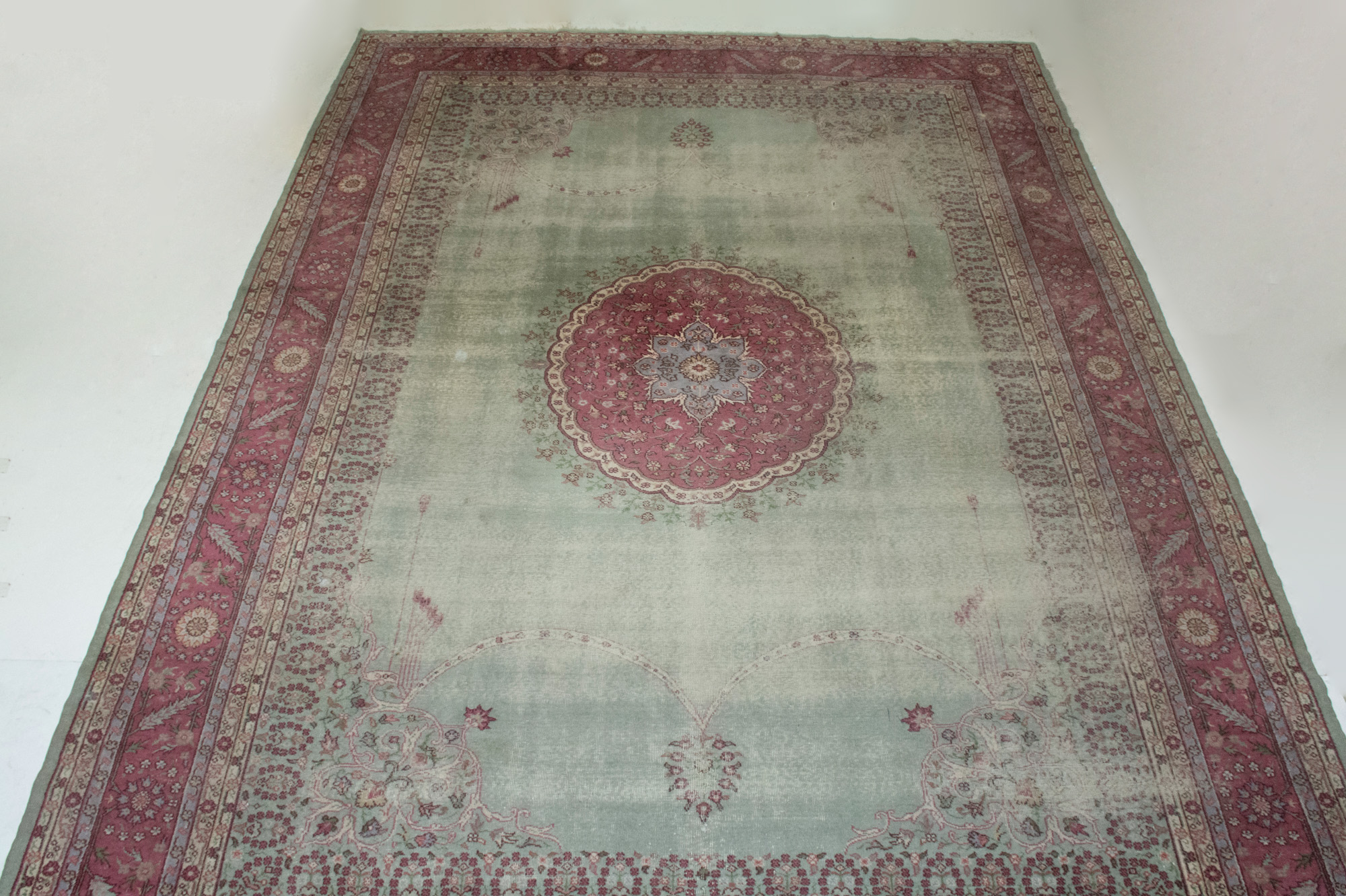 Lot image - Sparta Carpet