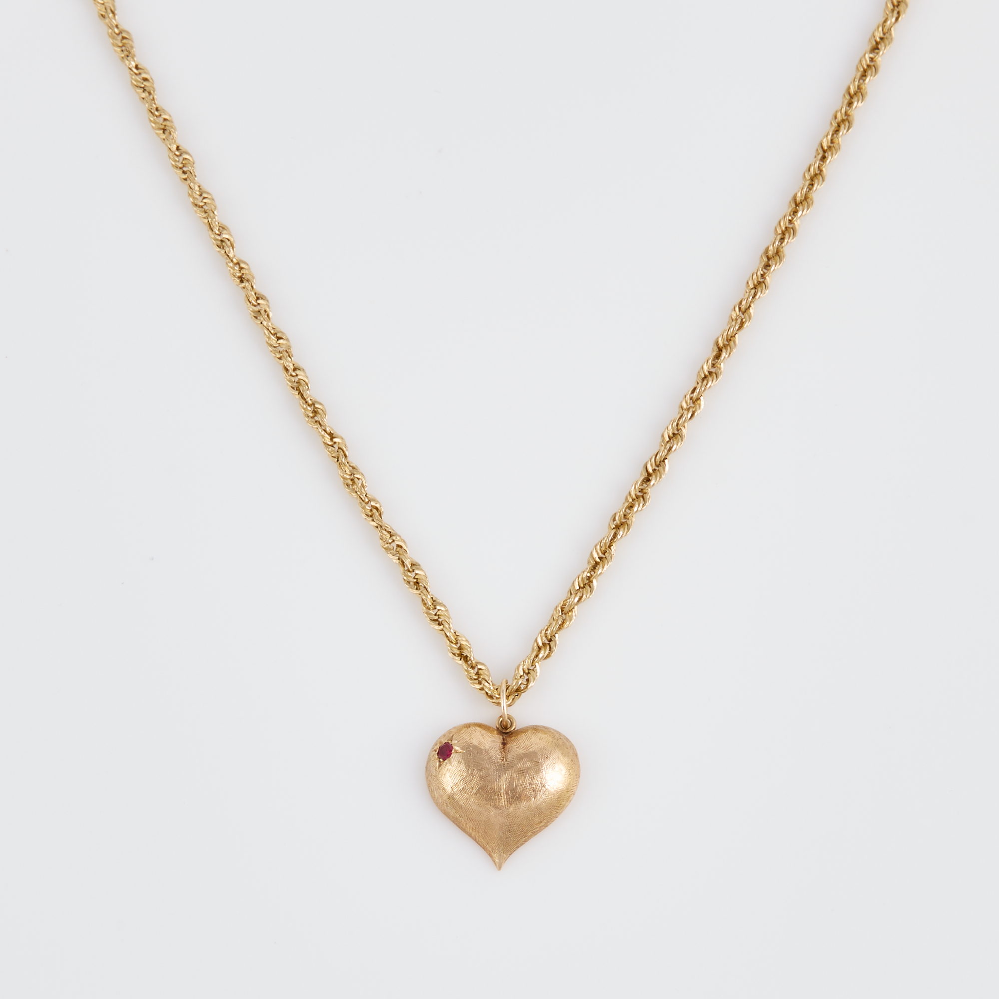 Lot image - Gold and Stone Pendant and Neck Chain, 14K 10 dwt. all