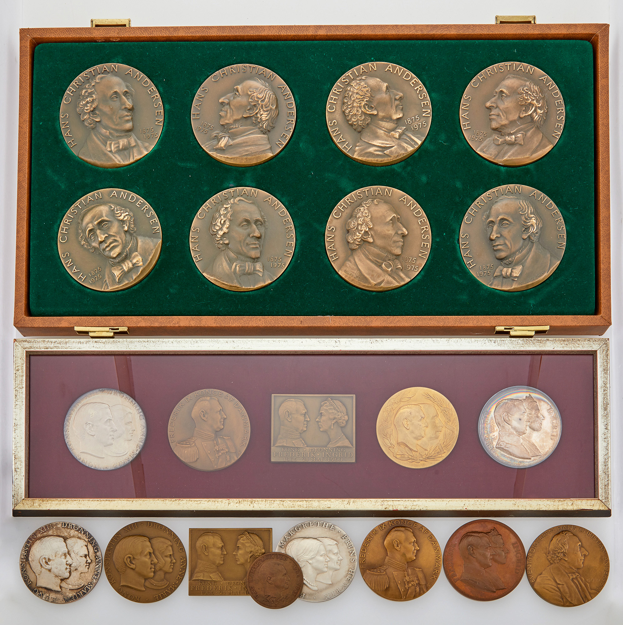 Lot image - Danish Medal Group