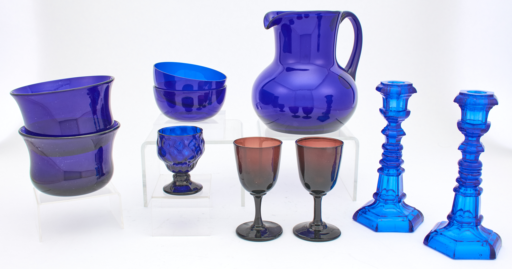 Lot image - Group of Colored Glass Articles