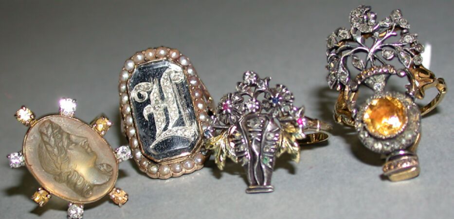 Lot image - Four Posey Style Rings