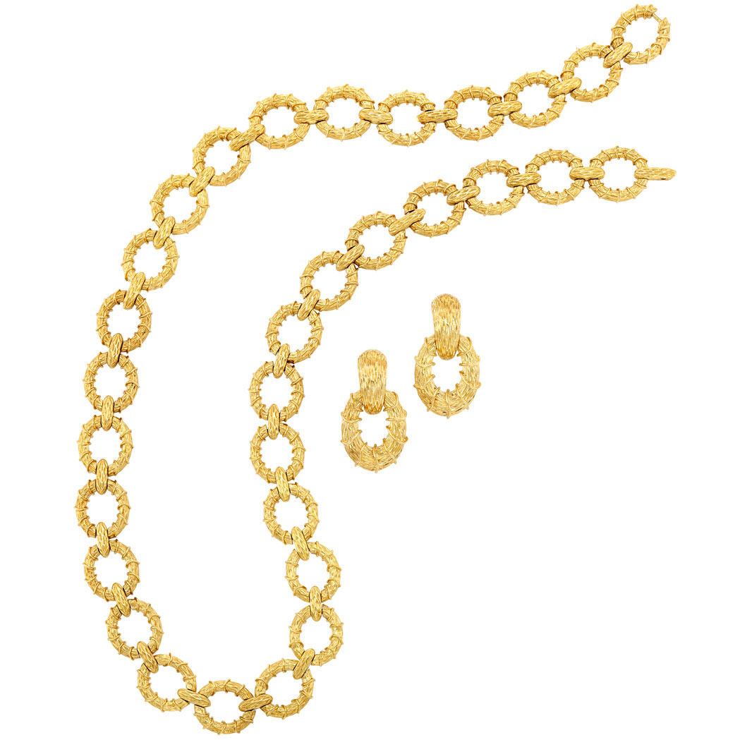 Lot image - Gold Necklace and Pair of Pendant-Earclips