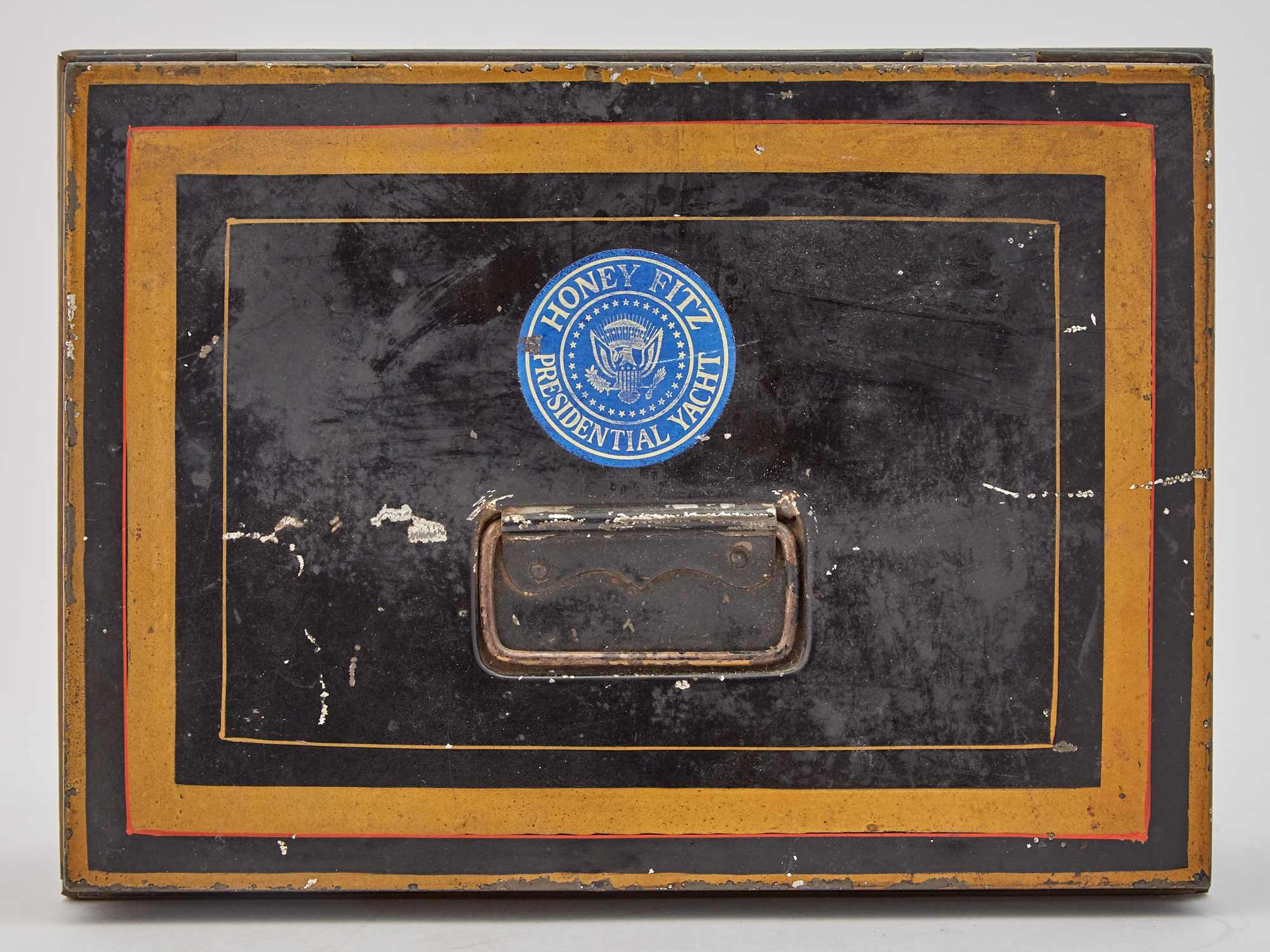 Lot image - [PRESIDENTIAL YACHT]  Flag box with the label of the Presidential Yacht Honey Fitz.