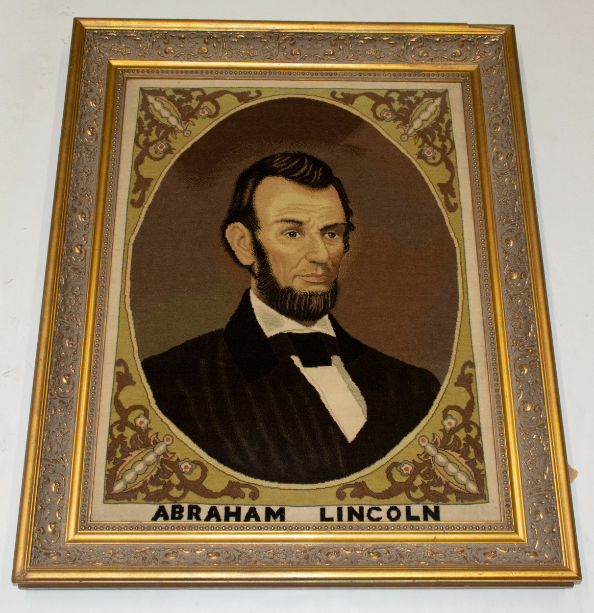 Lot image - Tabriz Pictorial Rug