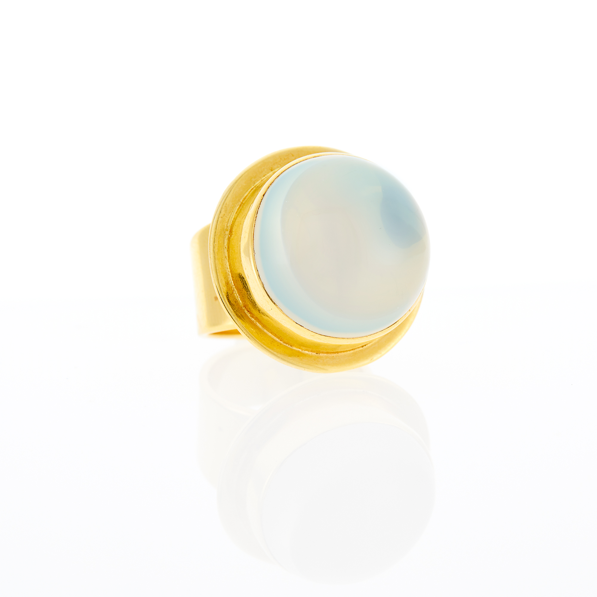 Lot image - Gold and Moonstone Ring