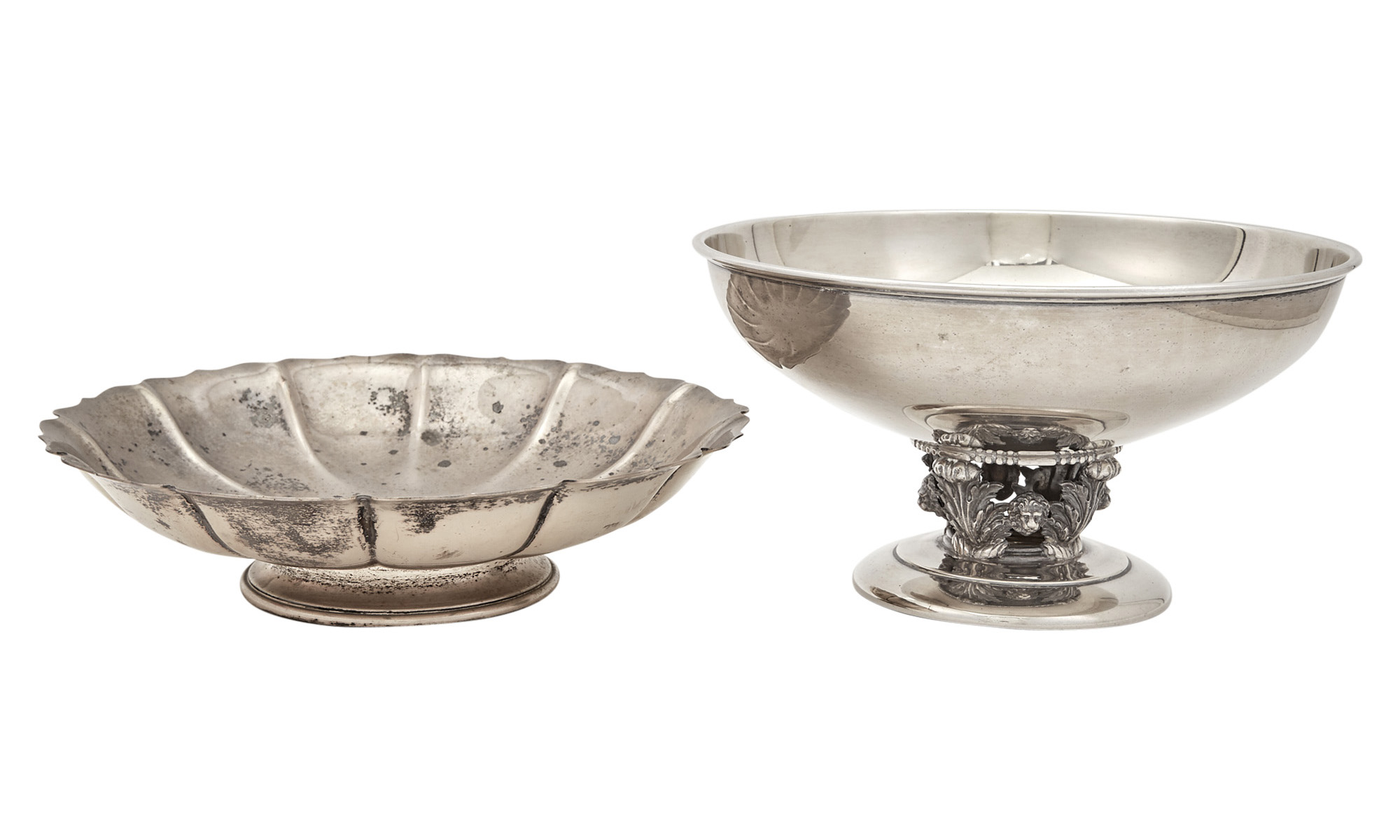 Lot image - Two American Sterling Silver Centerpiece Bowls