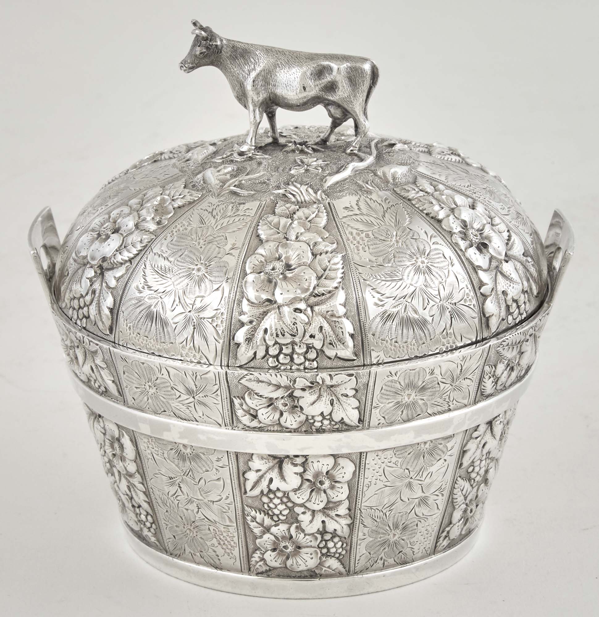 Lot image - American Sterling Silver Covered Butter Tub