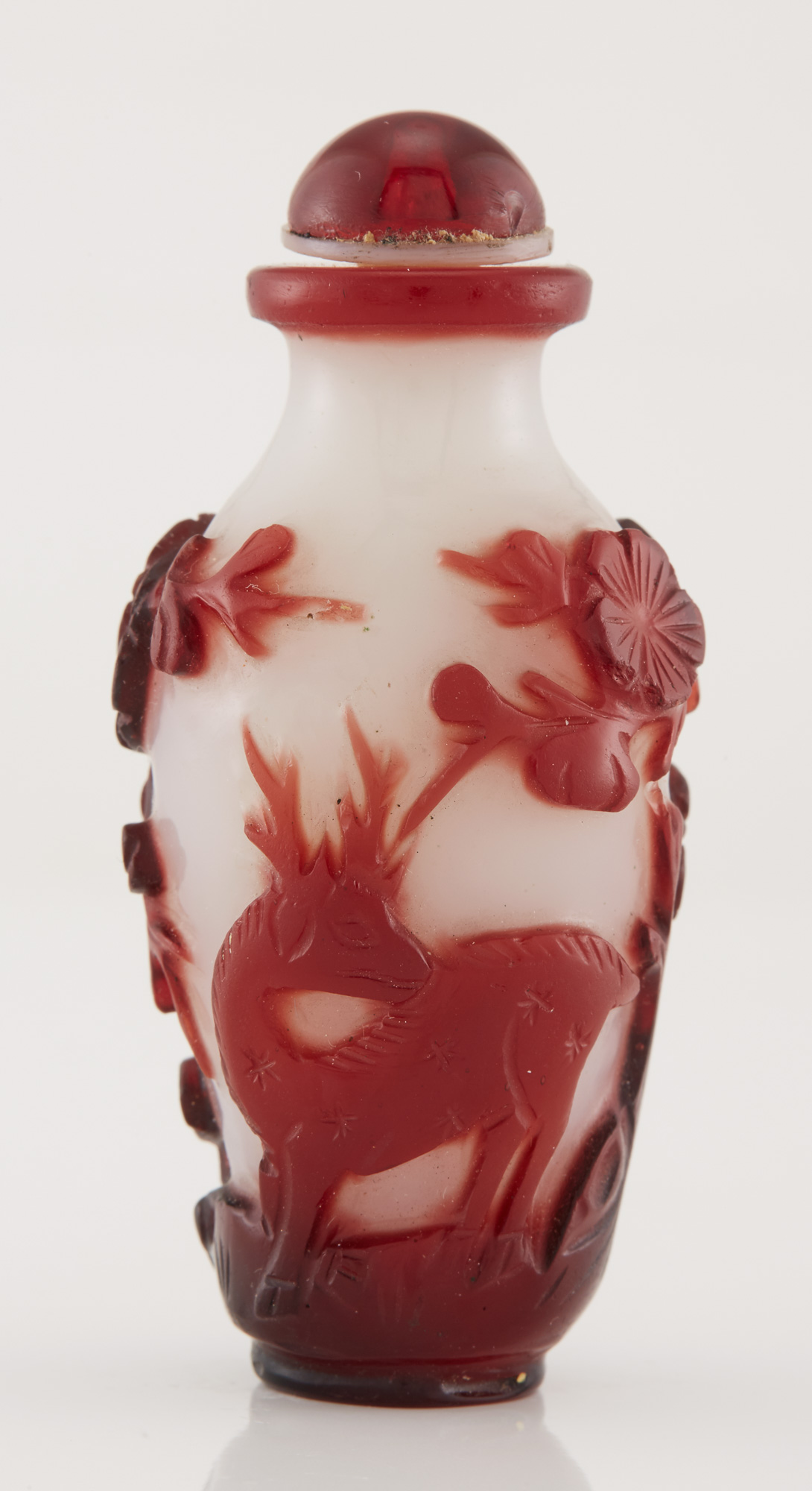 Lot image - Chinese Red Overlay Glass Snuff Bottle